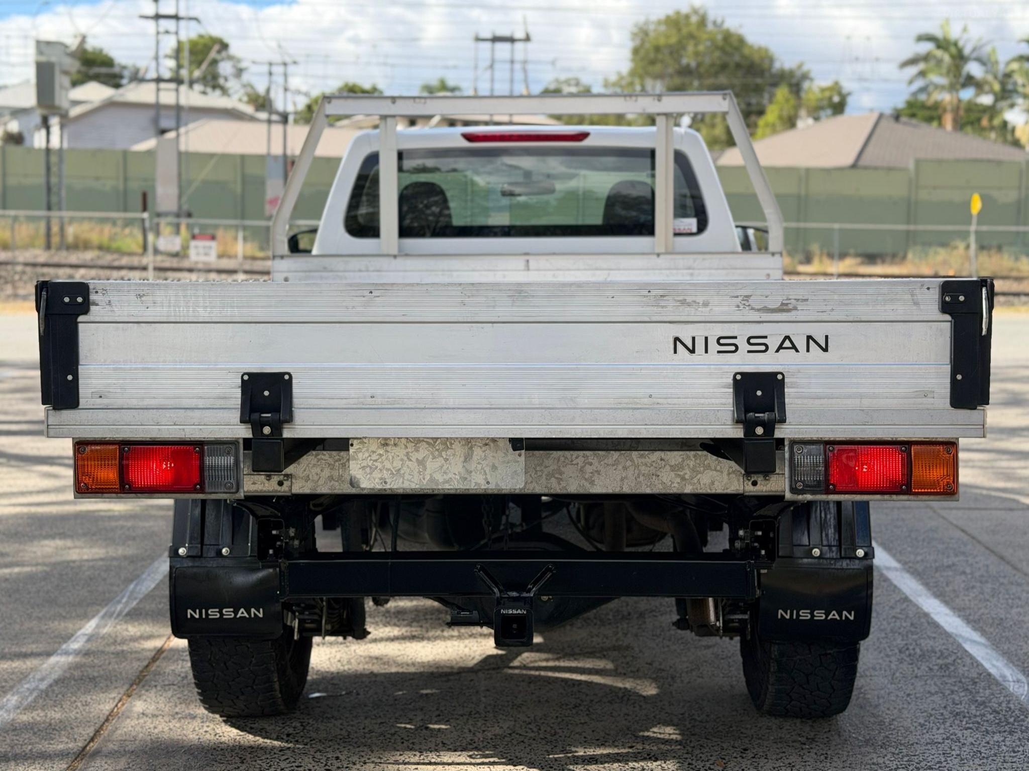 NISSAN NAVARA