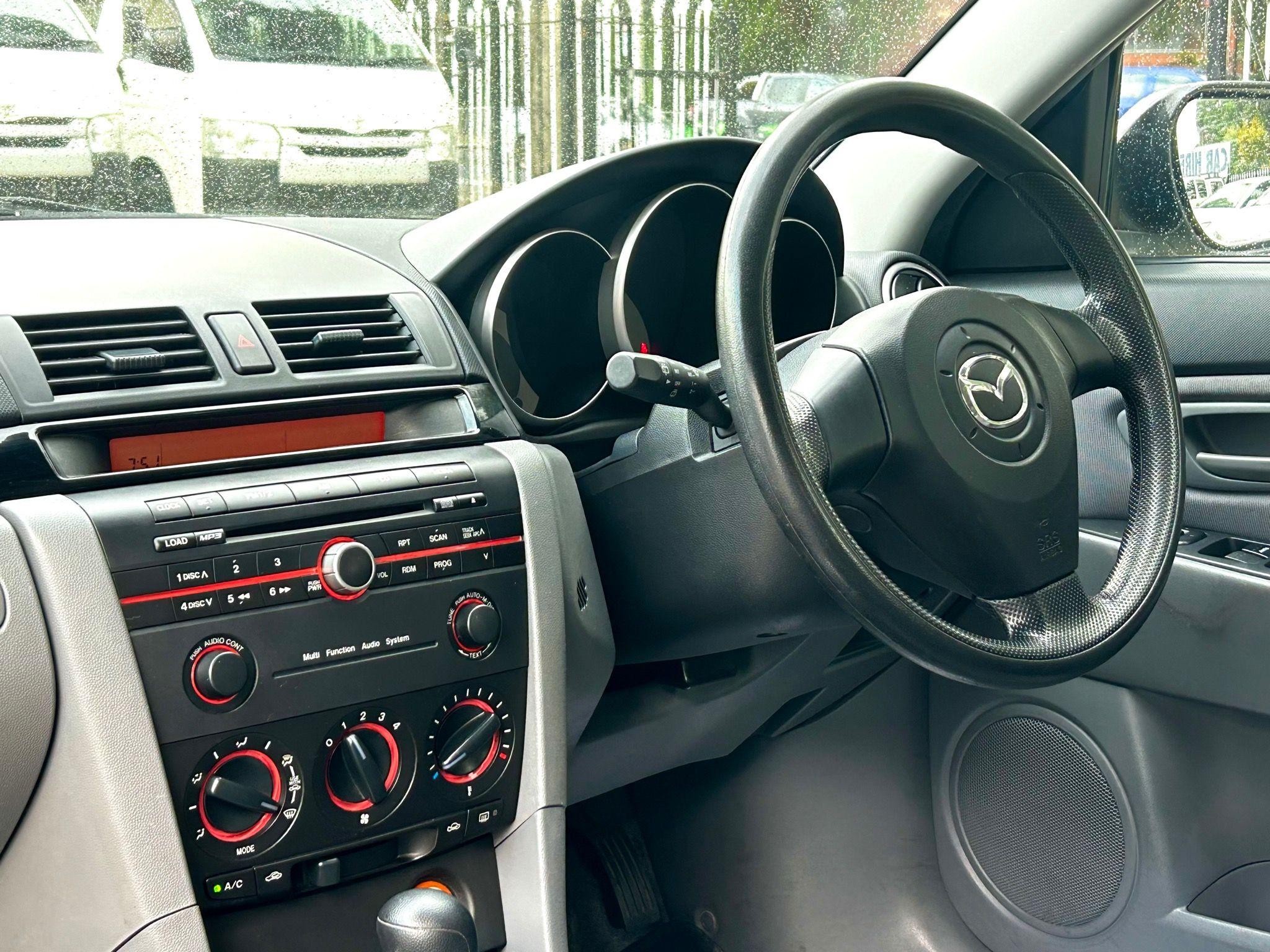 MAZDA MAZDA3