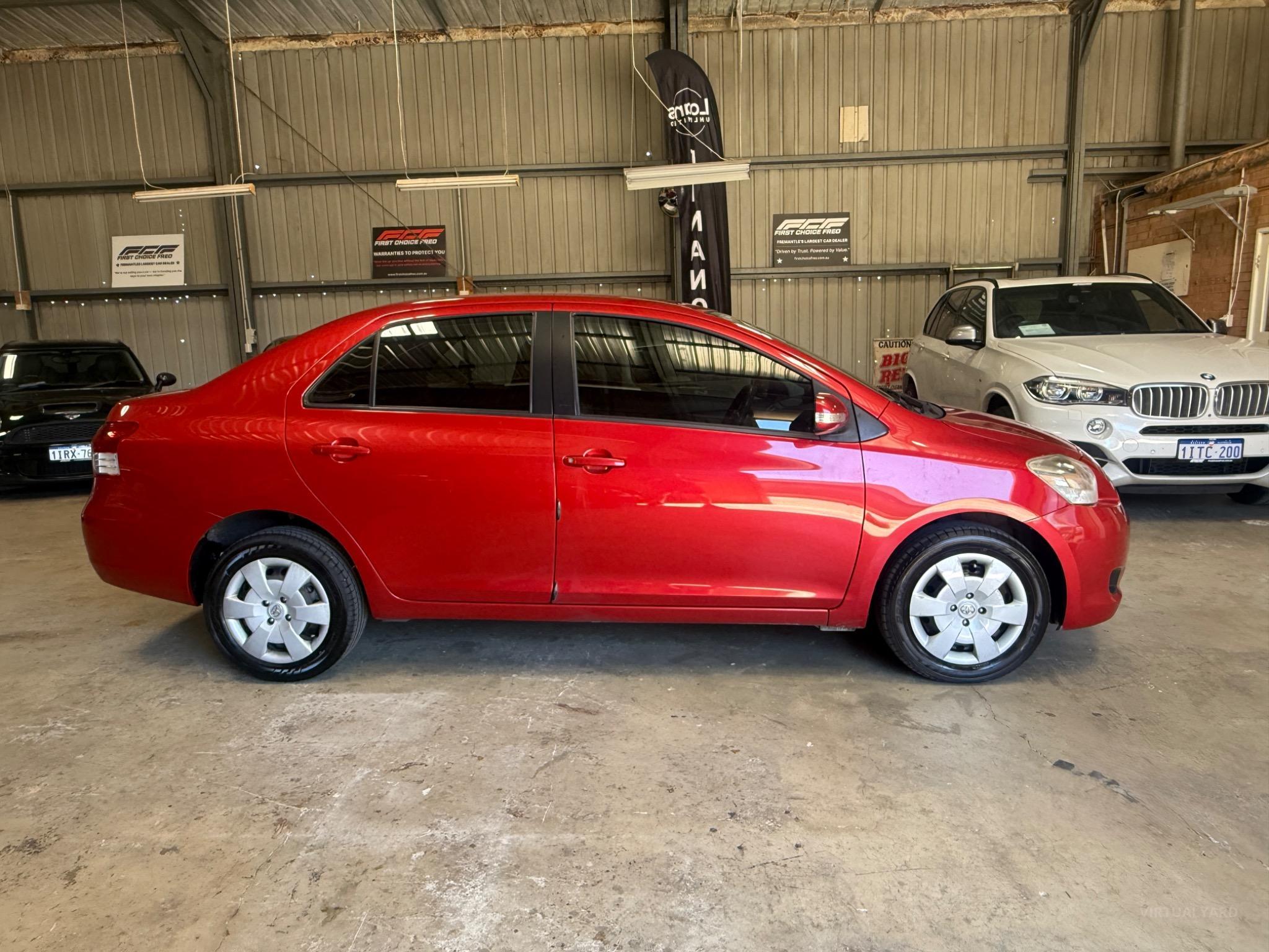 TOYOTA YARIS