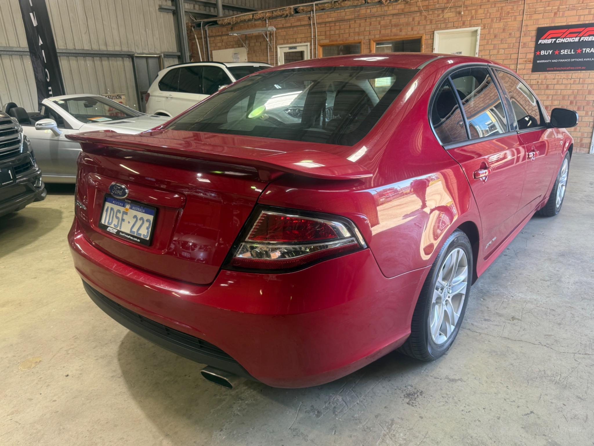 FORD FALCON