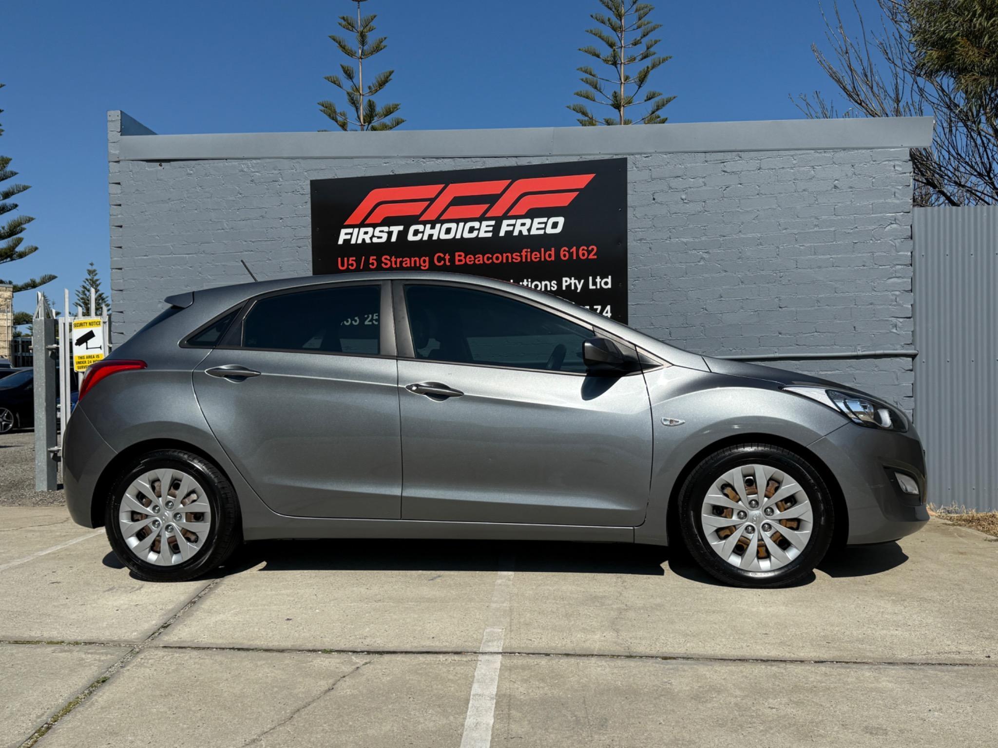 HYUNDAI i30