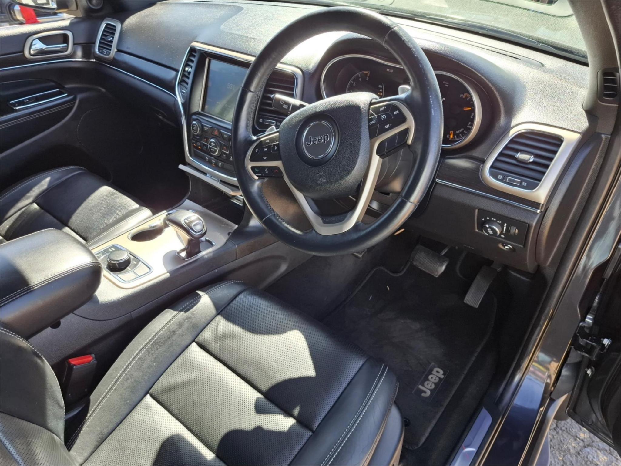 2014 JEEP GRAND CHEROKEE WK LIMITED WAGON 5DR SPTS AUTO 8SP 4X4 3.0DT [MY14] image 9