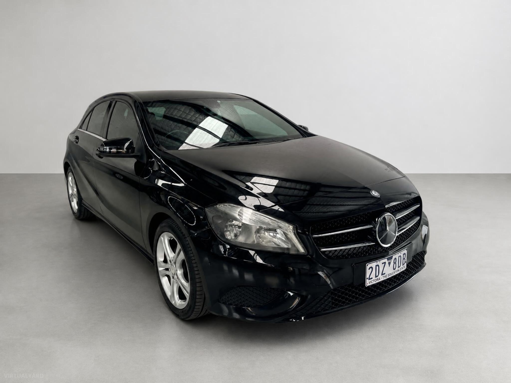 MERCEDES-BENZ A180