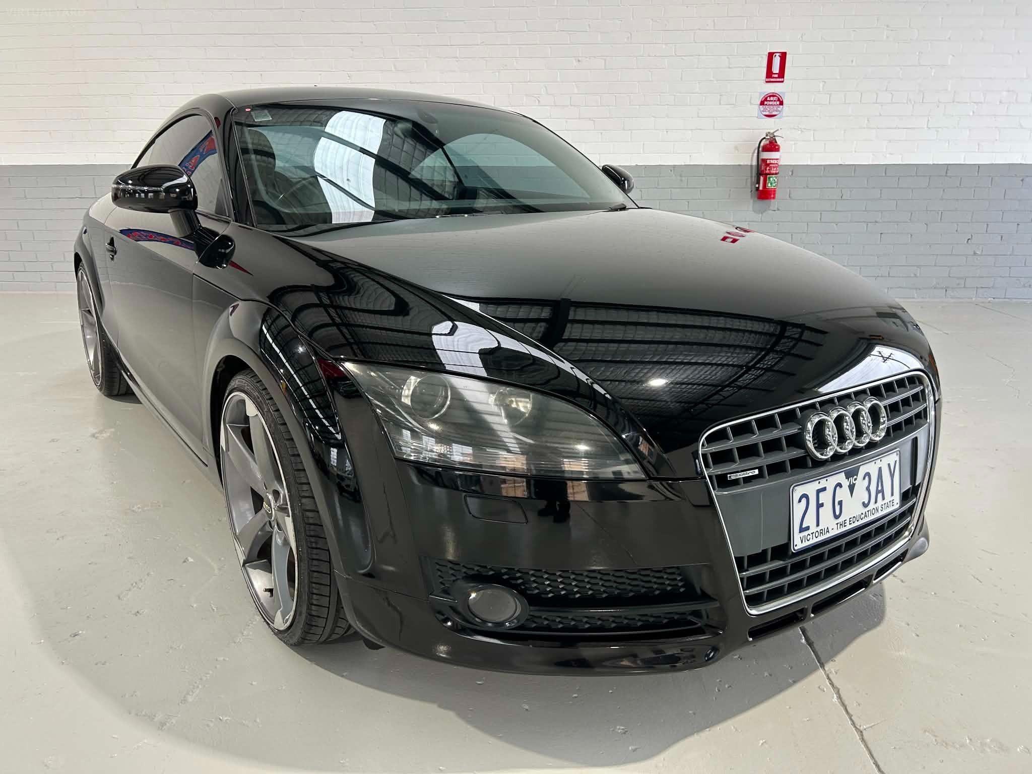 AUDI TT