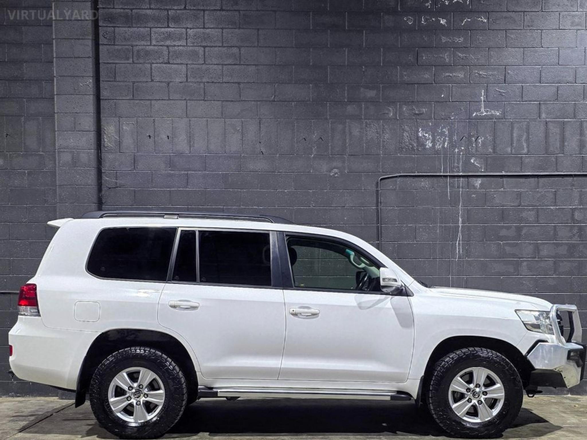 TOYOTA LANDCRUISER