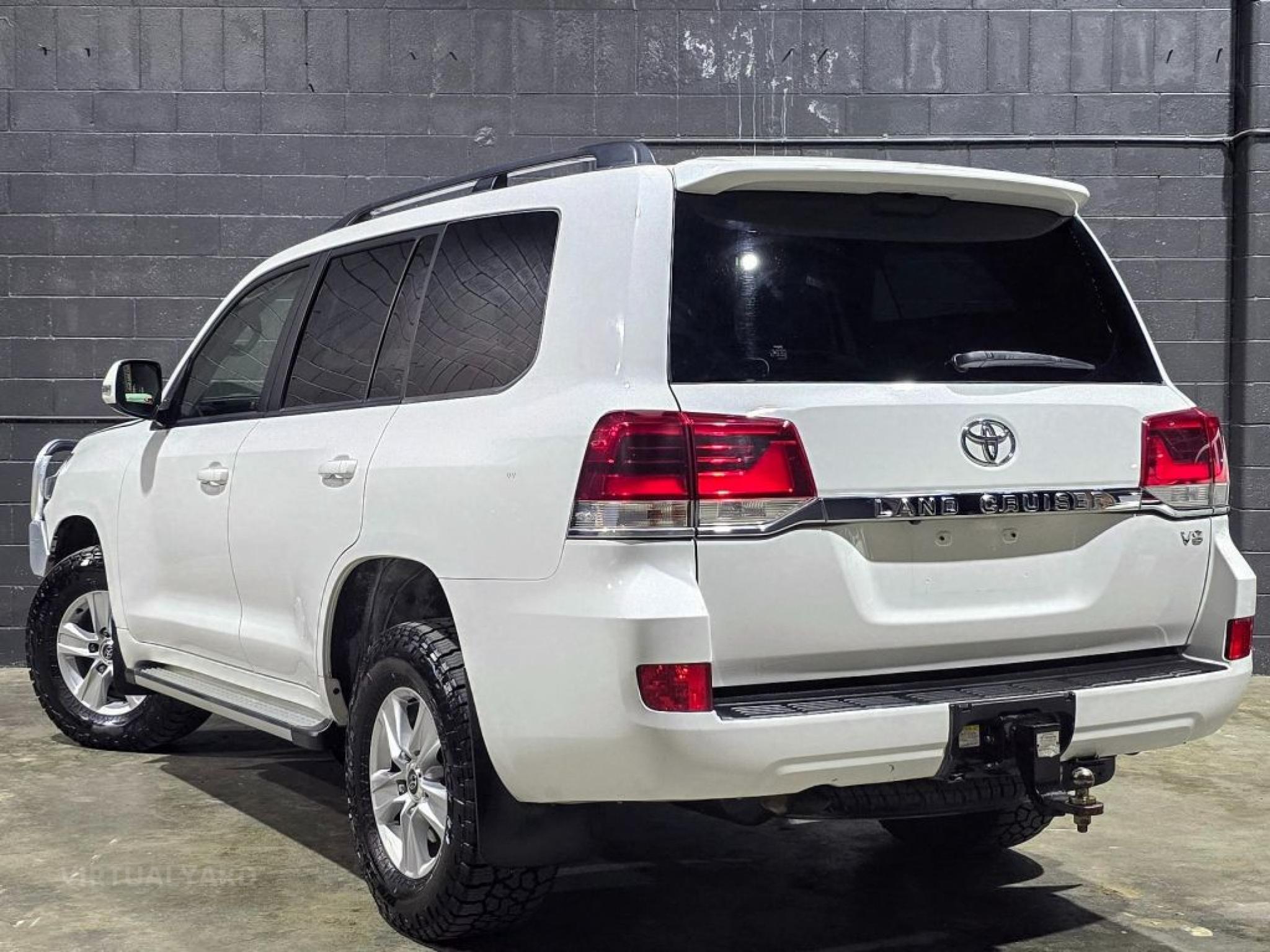TOYOTA LANDCRUISER