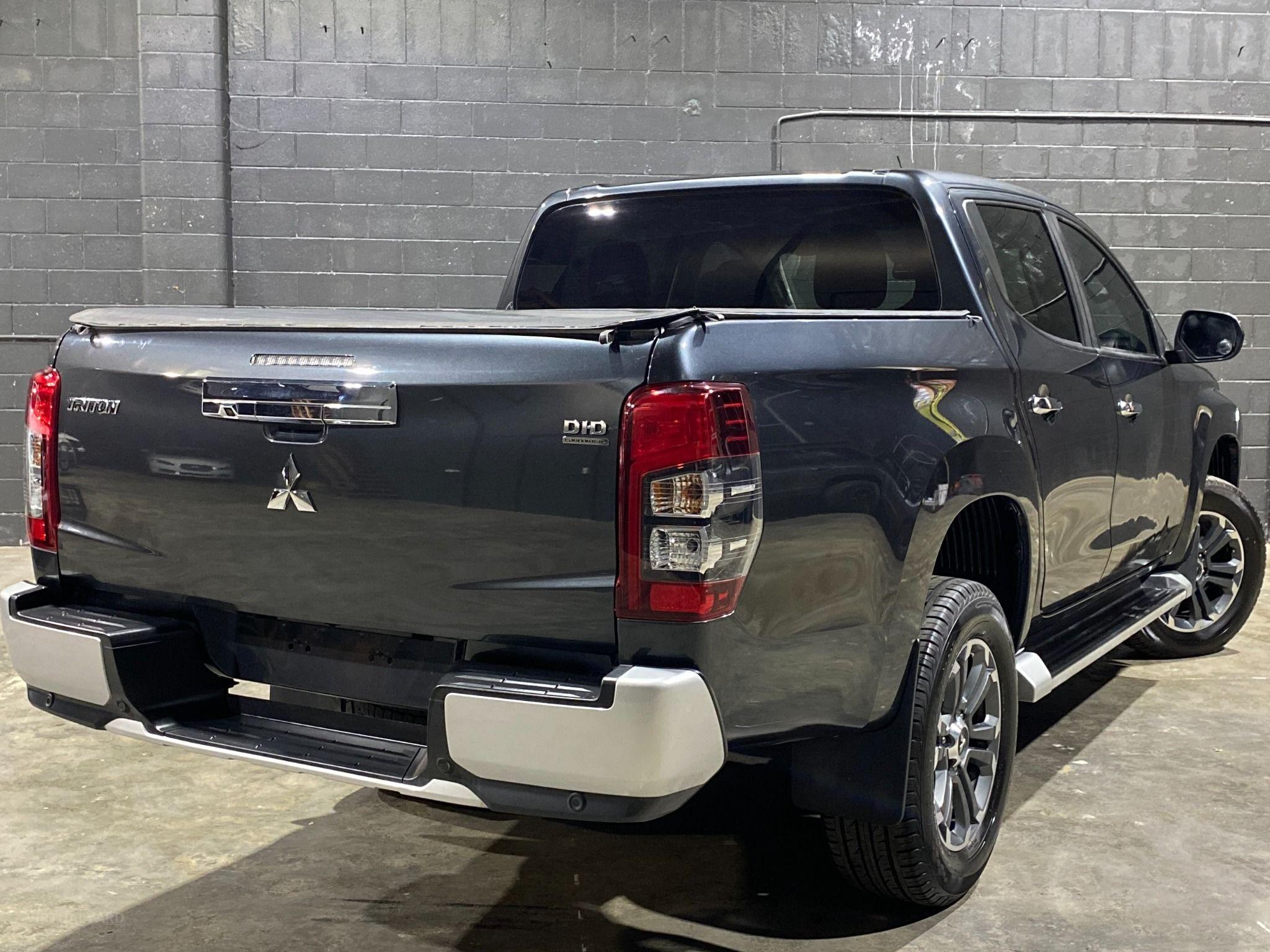 MITSUBISHI TRITON