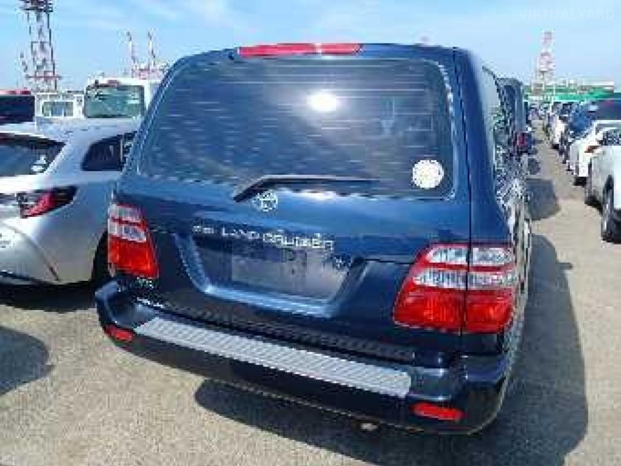 TOYOTA LANDCRUISER