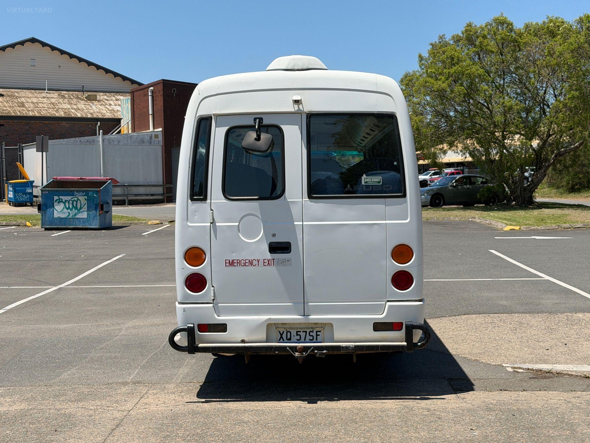 MITSUBISHI Fuso Rosa