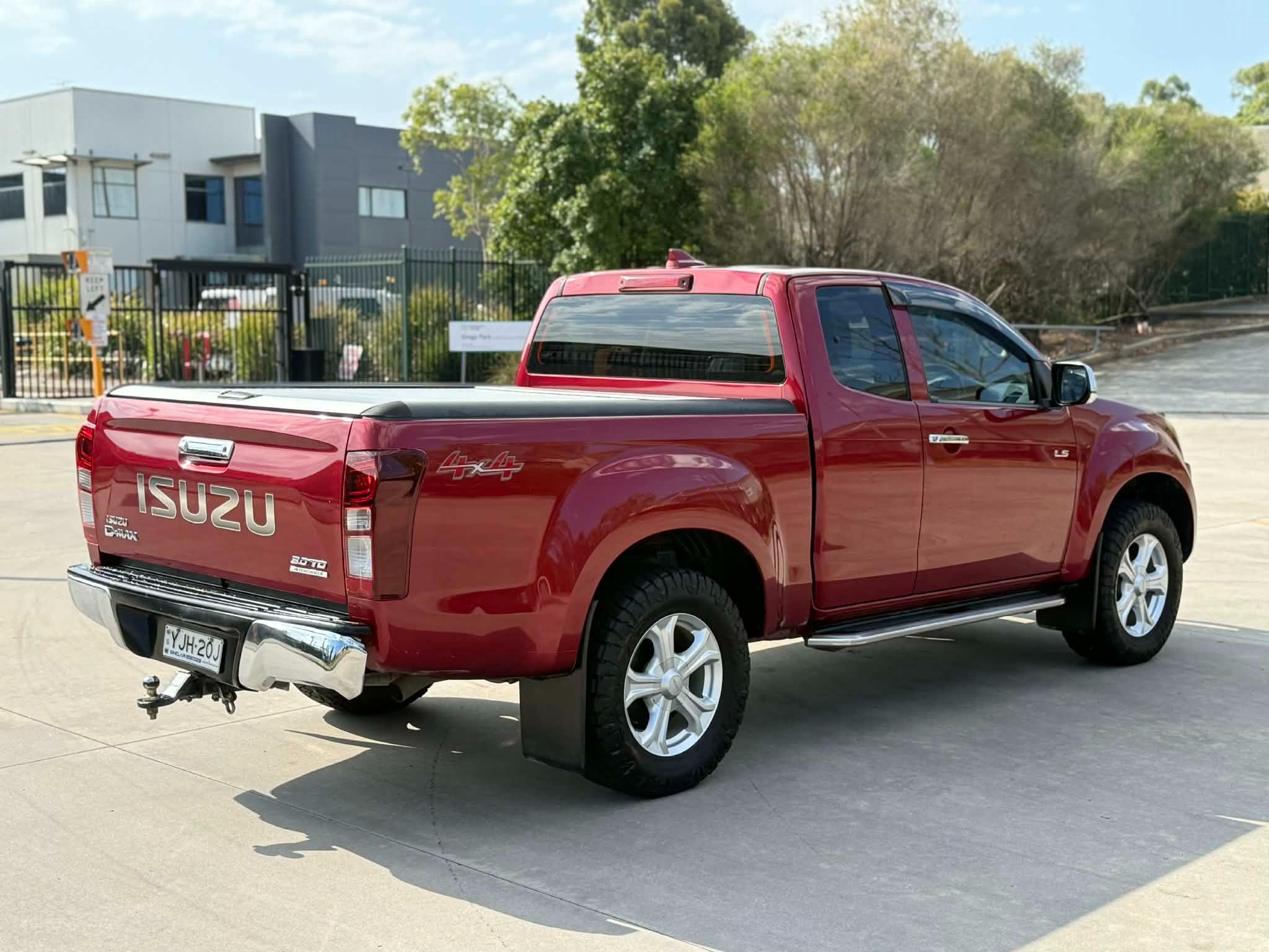 ISUZU D-MAX