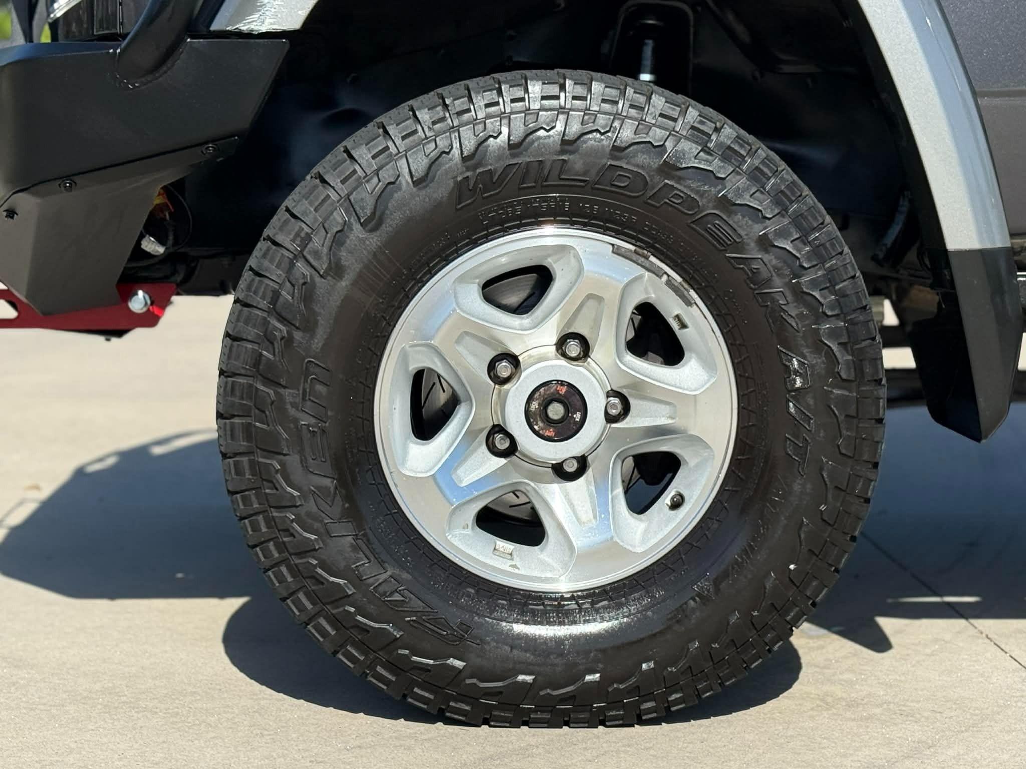 TOYOTA LANDCRUISER 79 SERIES