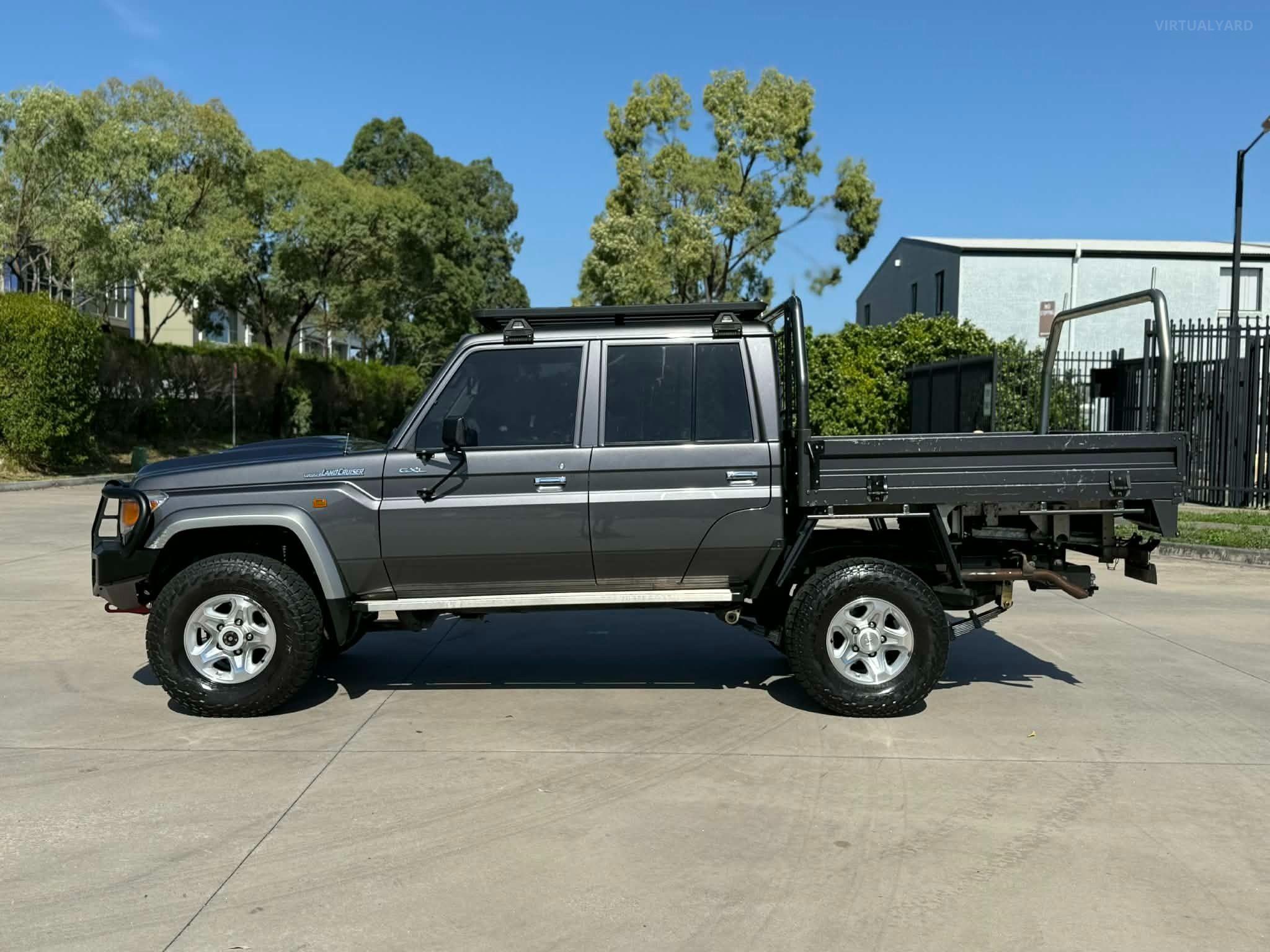 TOYOTA LANDCRUISER 79 SERIES