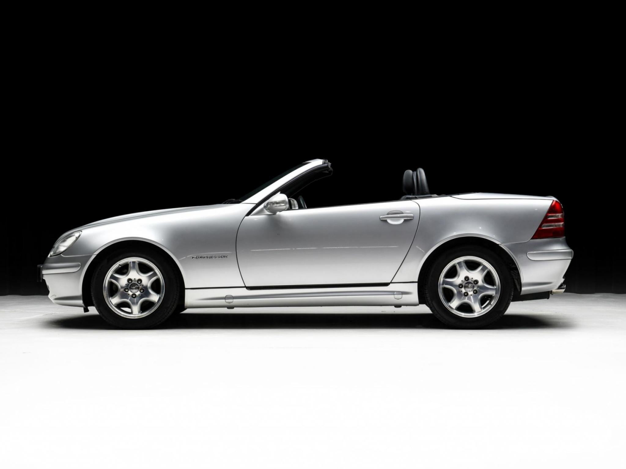 MERCEDES-BENZ SLK230