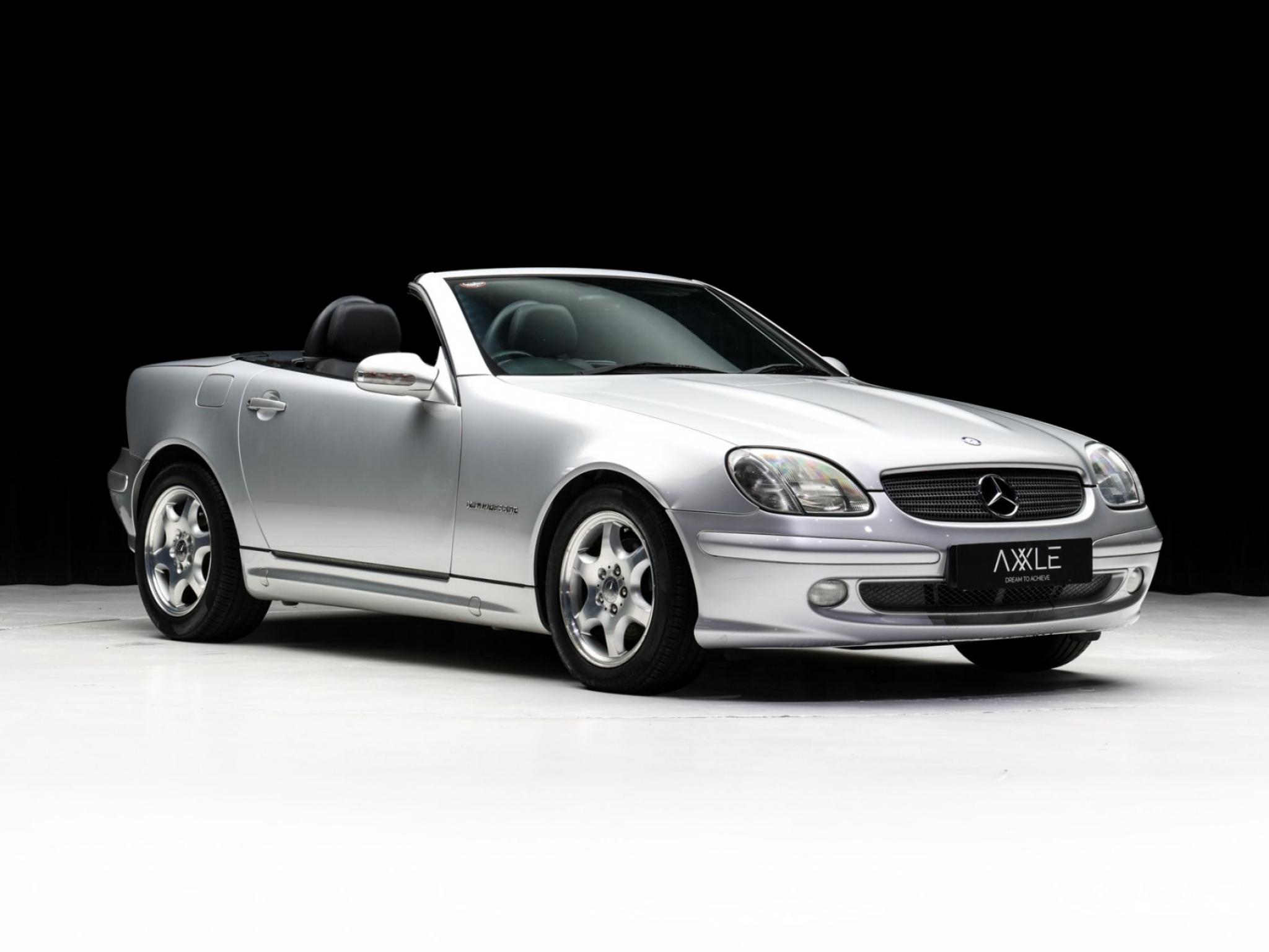 MERCEDES-BENZ SLK230