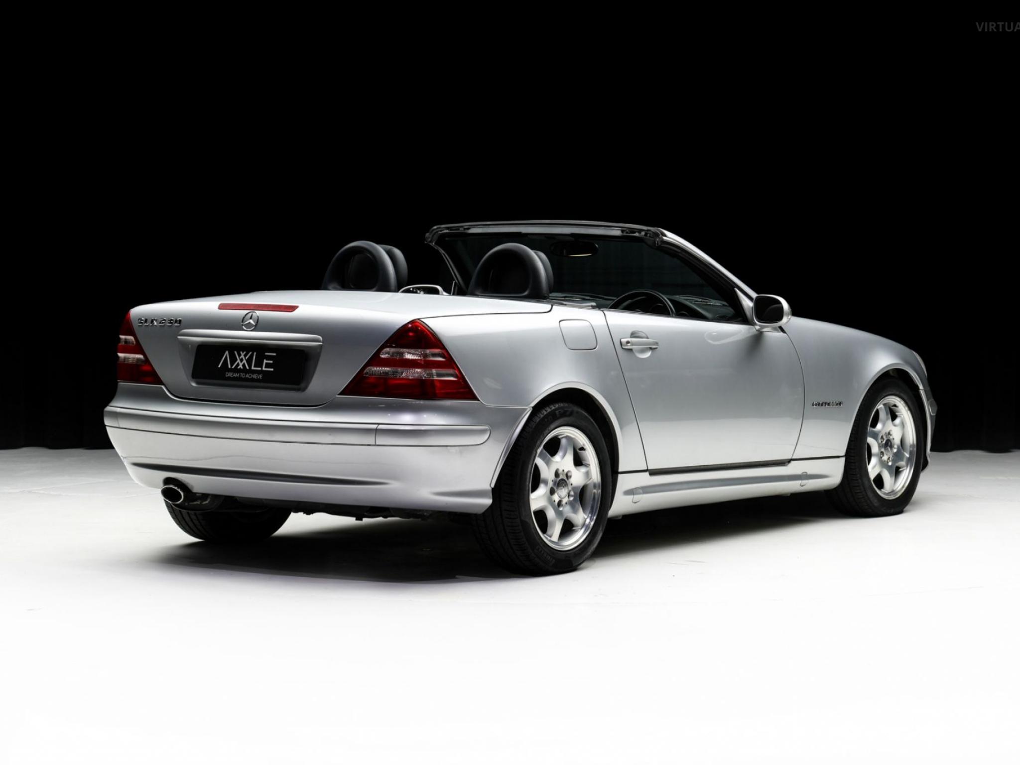 MERCEDES-BENZ SLK230