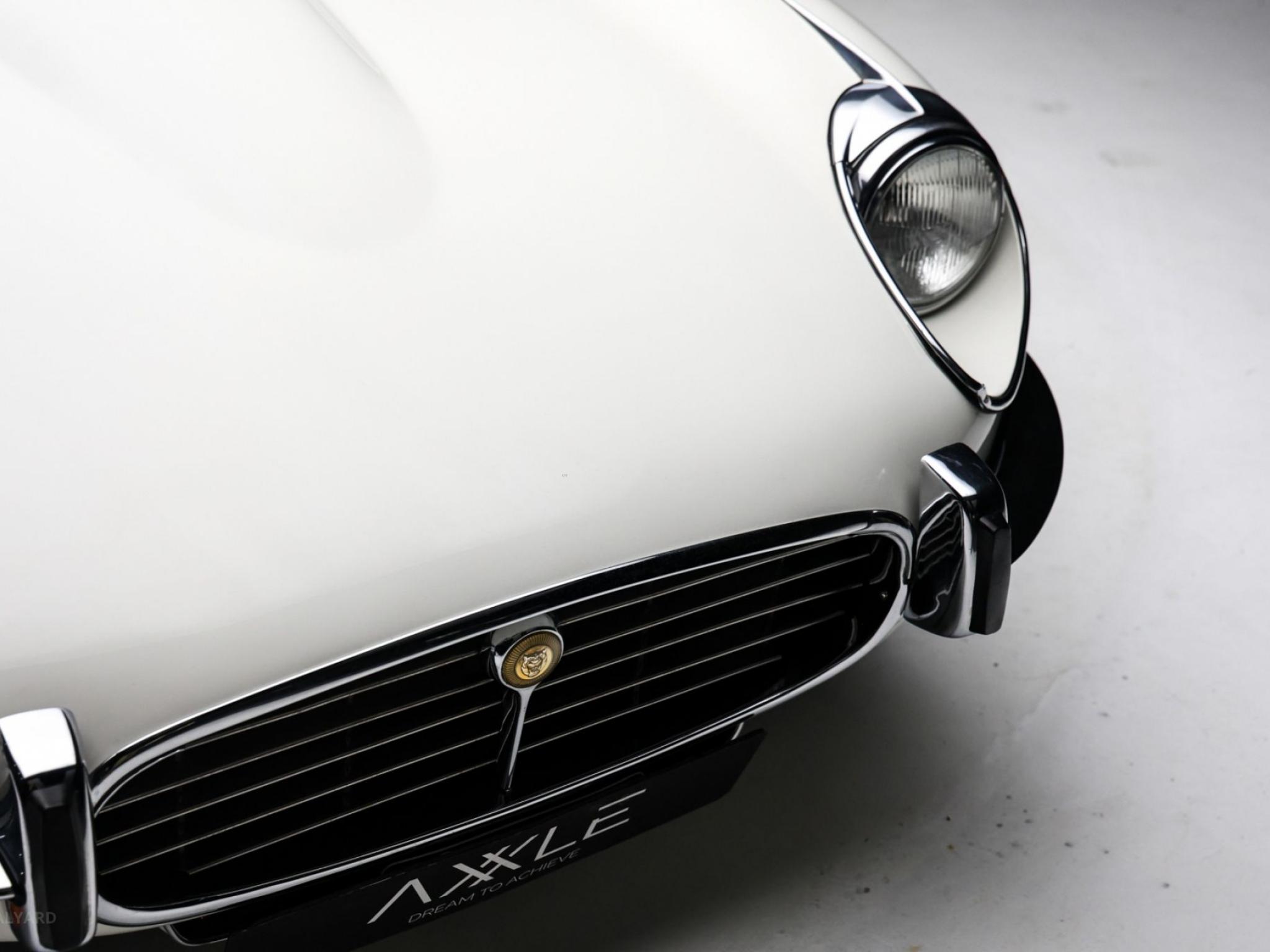JAGUAR E TYPE