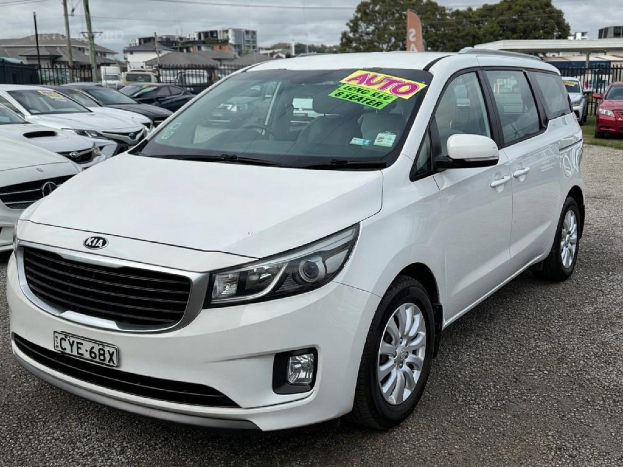 KIA CARNIVAL