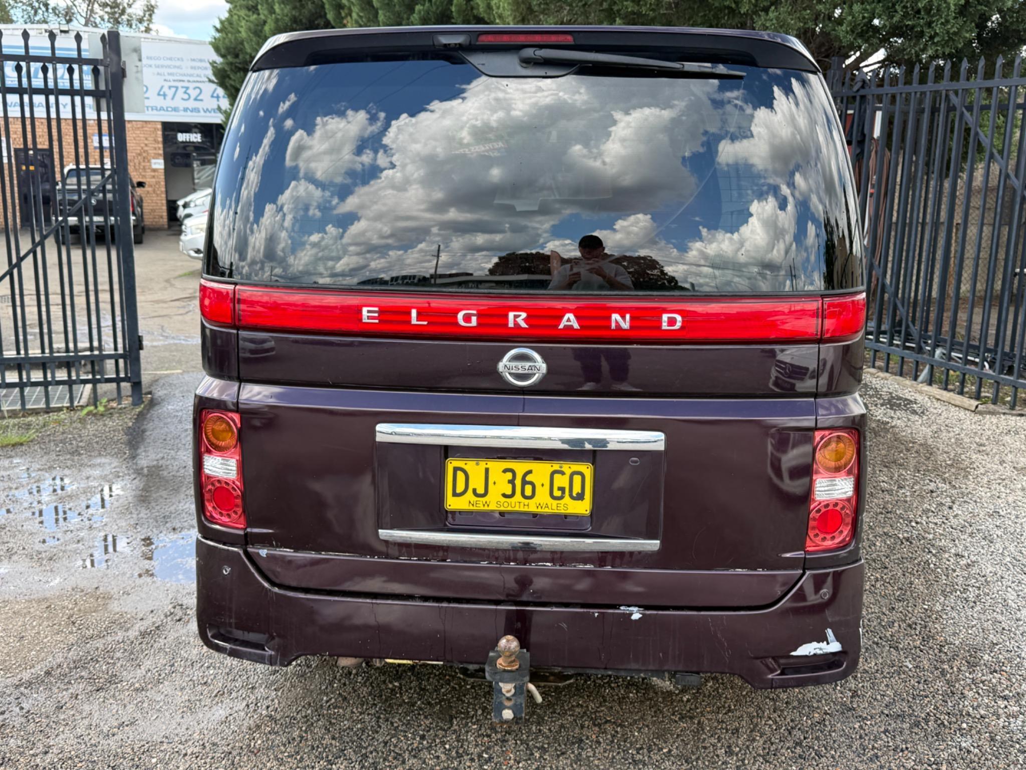 NISSAN ELGRAND