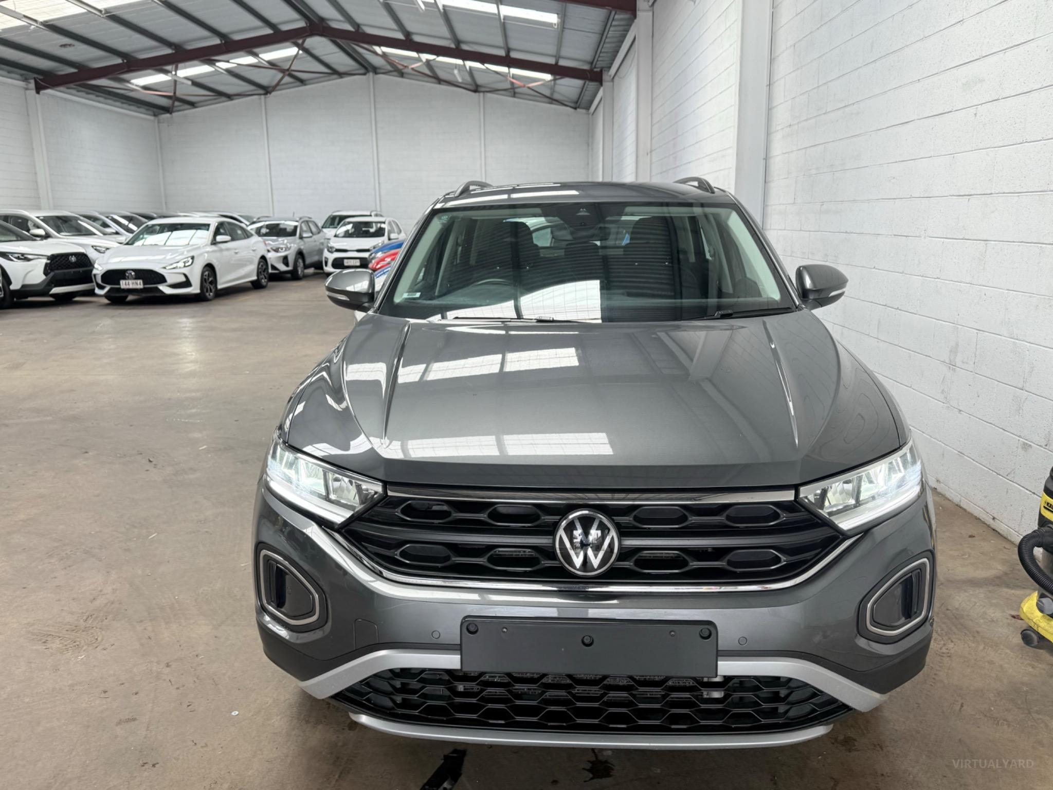 VOLKSWAGEN T-ROC