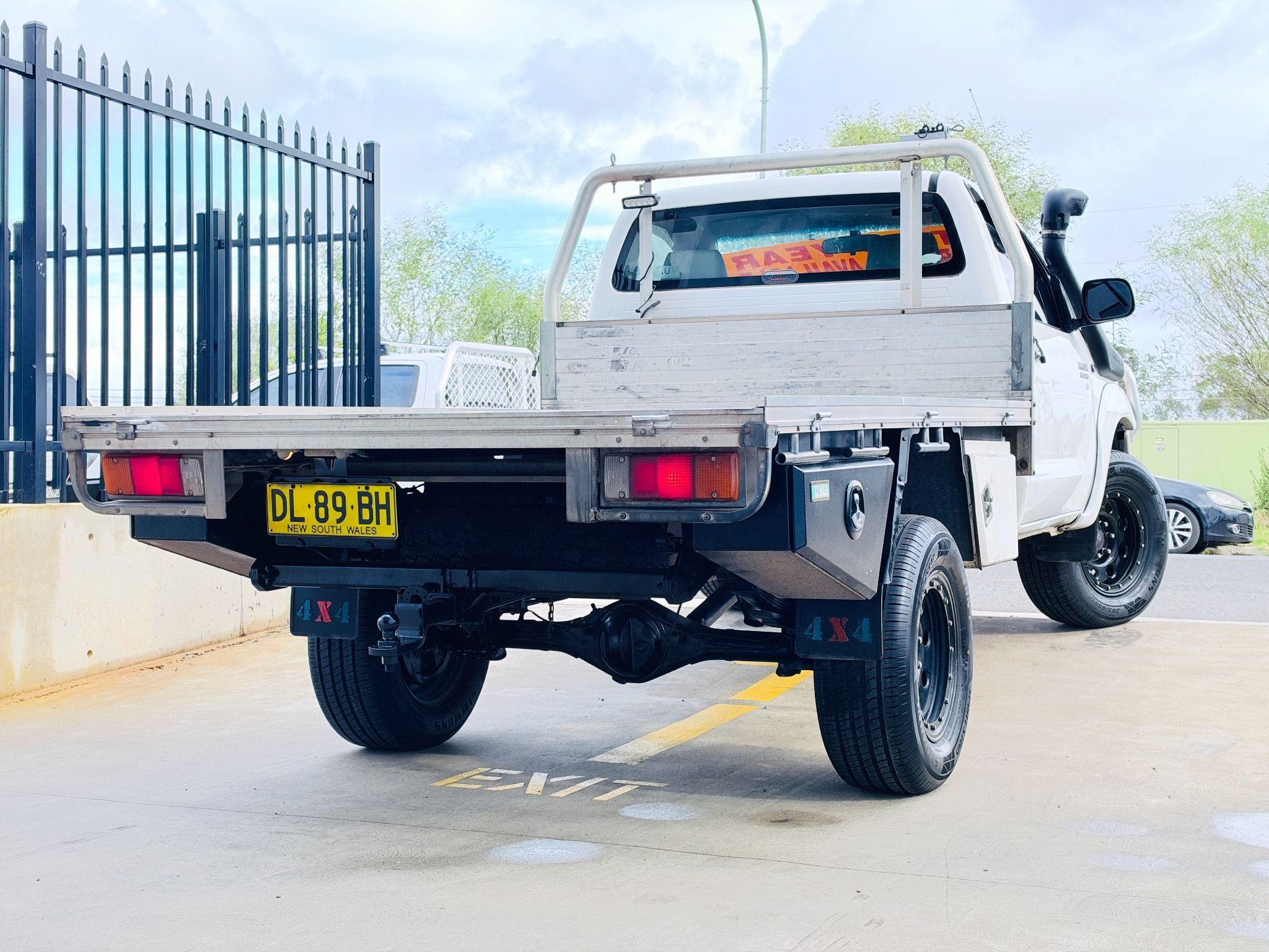 TOYOTA HILUX