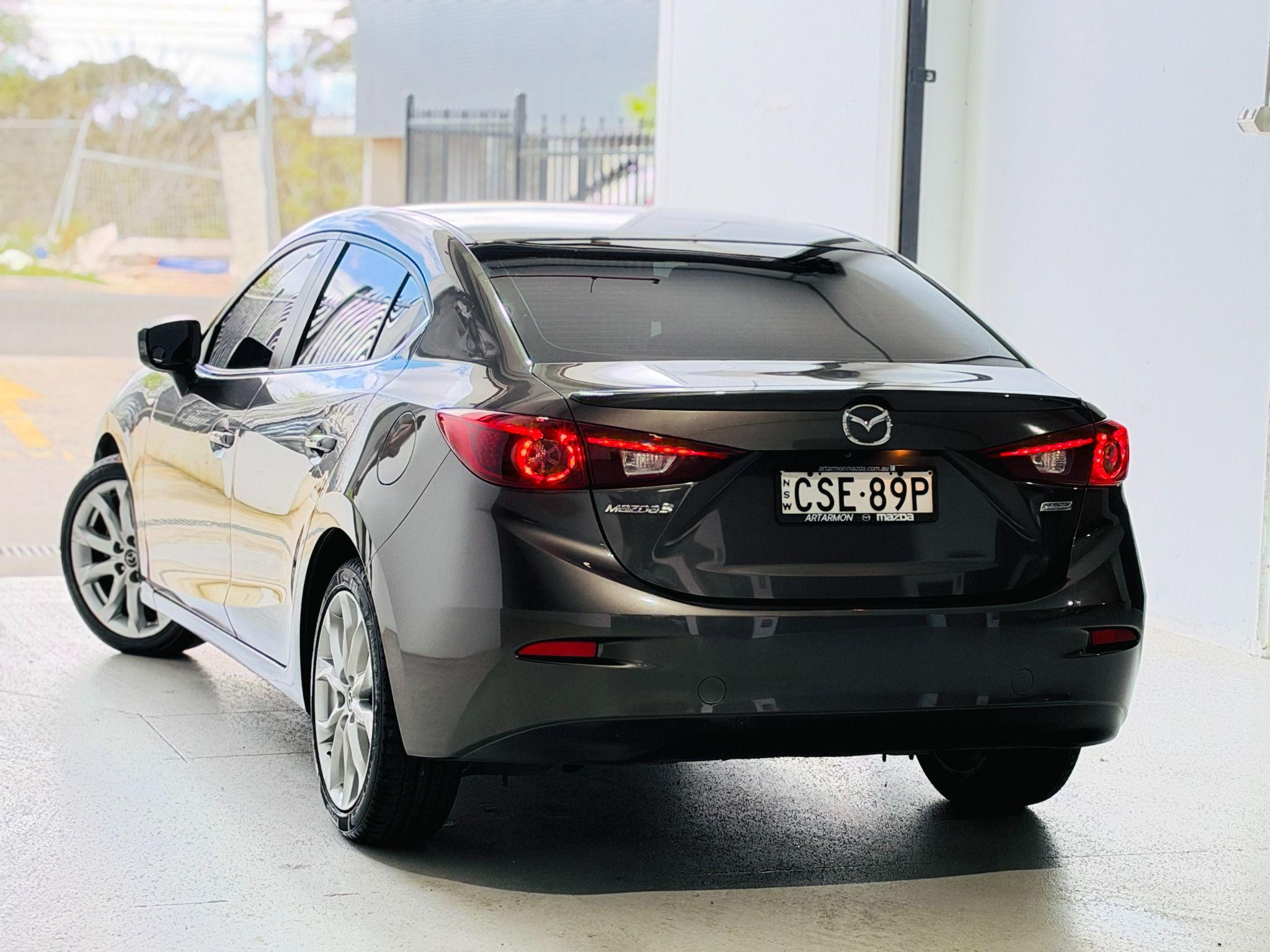 MAZDA MAZDA3
