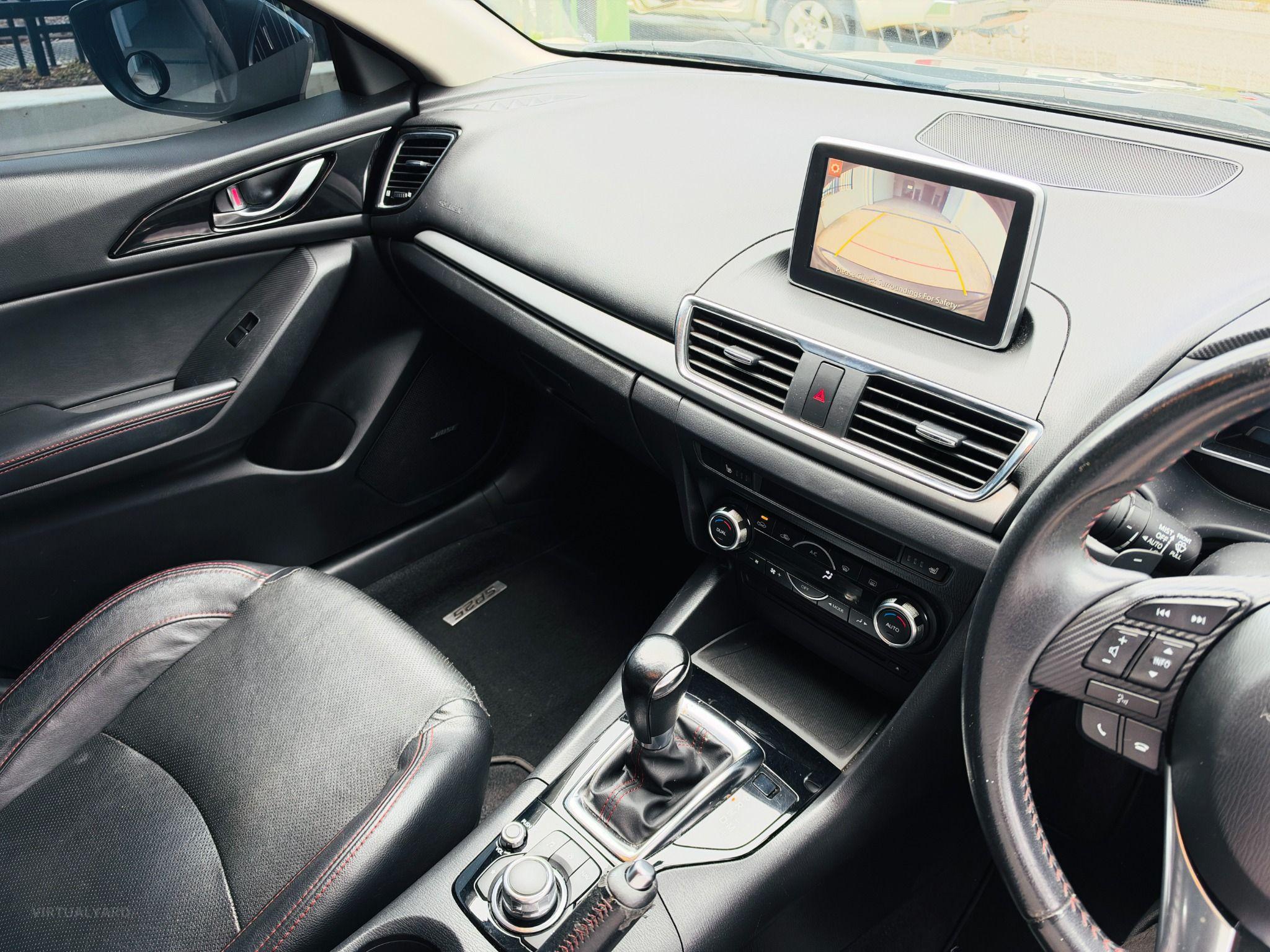 MAZDA MAZDA3