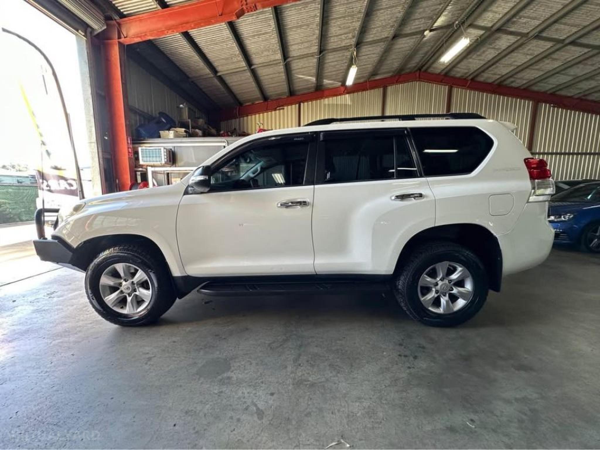 TOYOTA LANDCRUISER