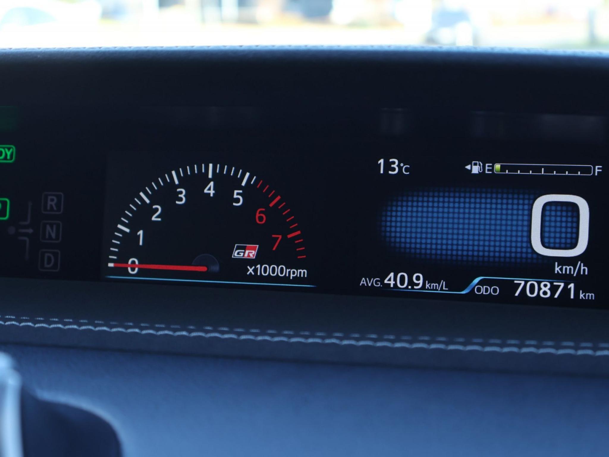 TOYOTA PRIUS 