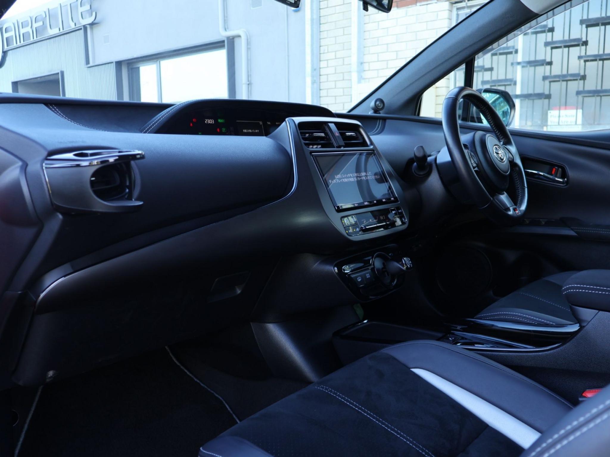TOYOTA PRIUS 