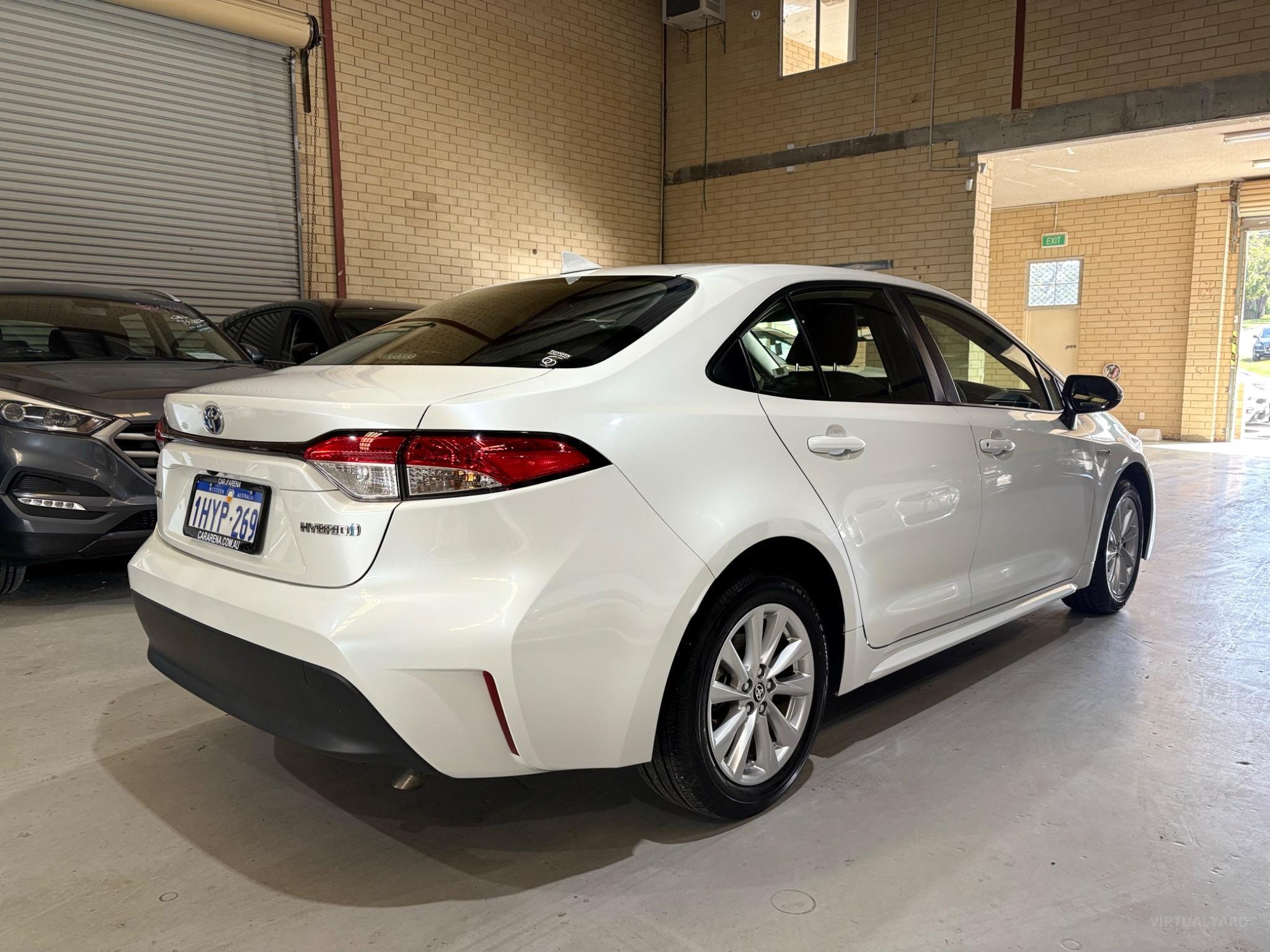 TOYOTA COROLLA