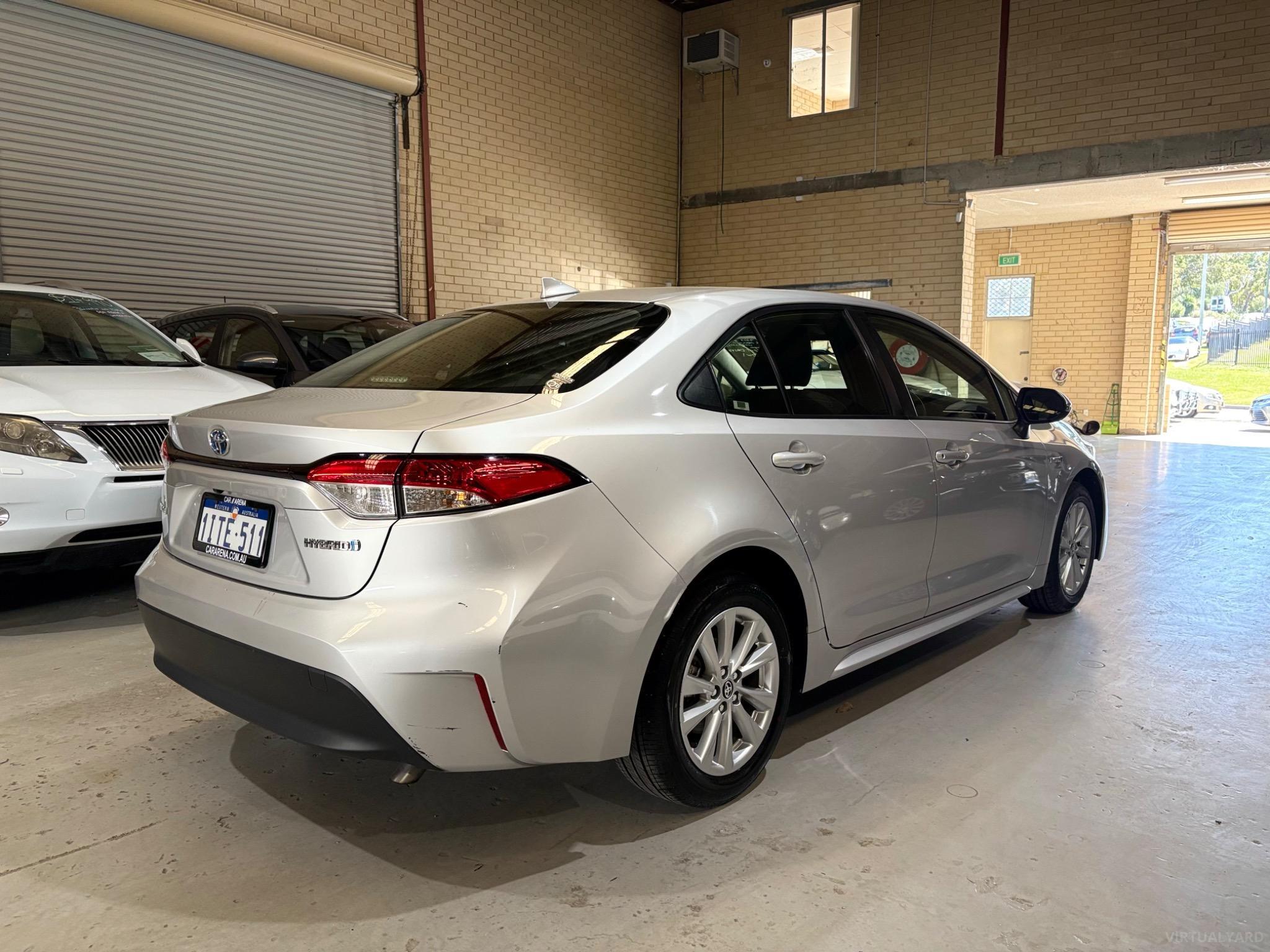 TOYOTA COROLLA