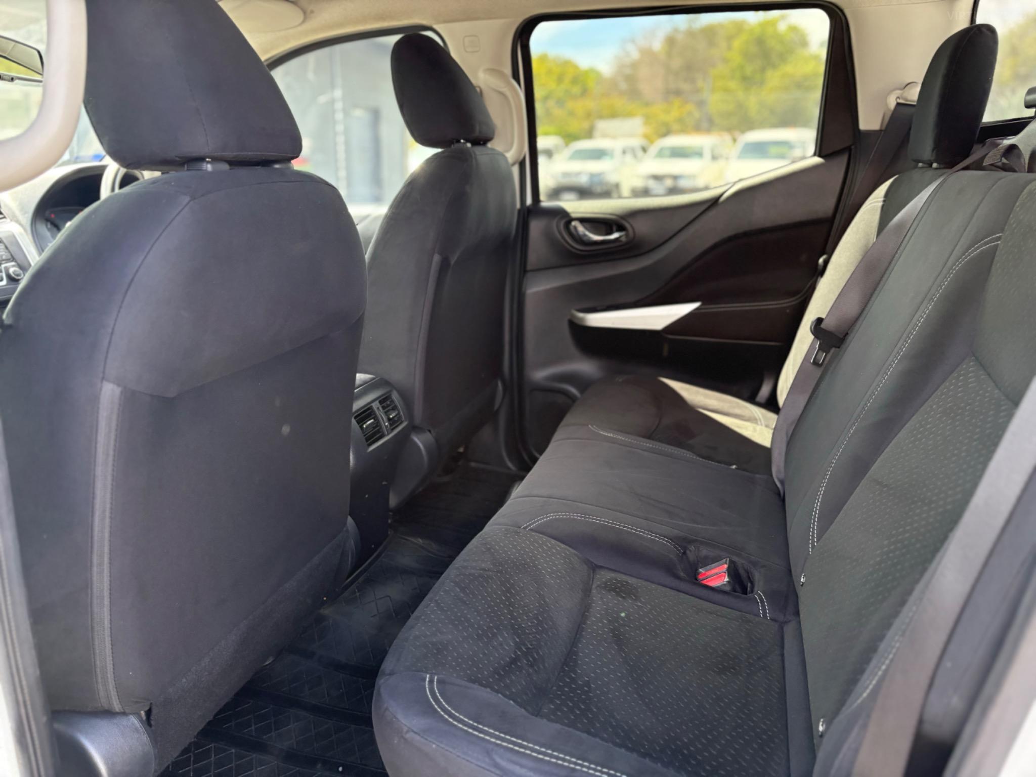 NISSAN NAVARA