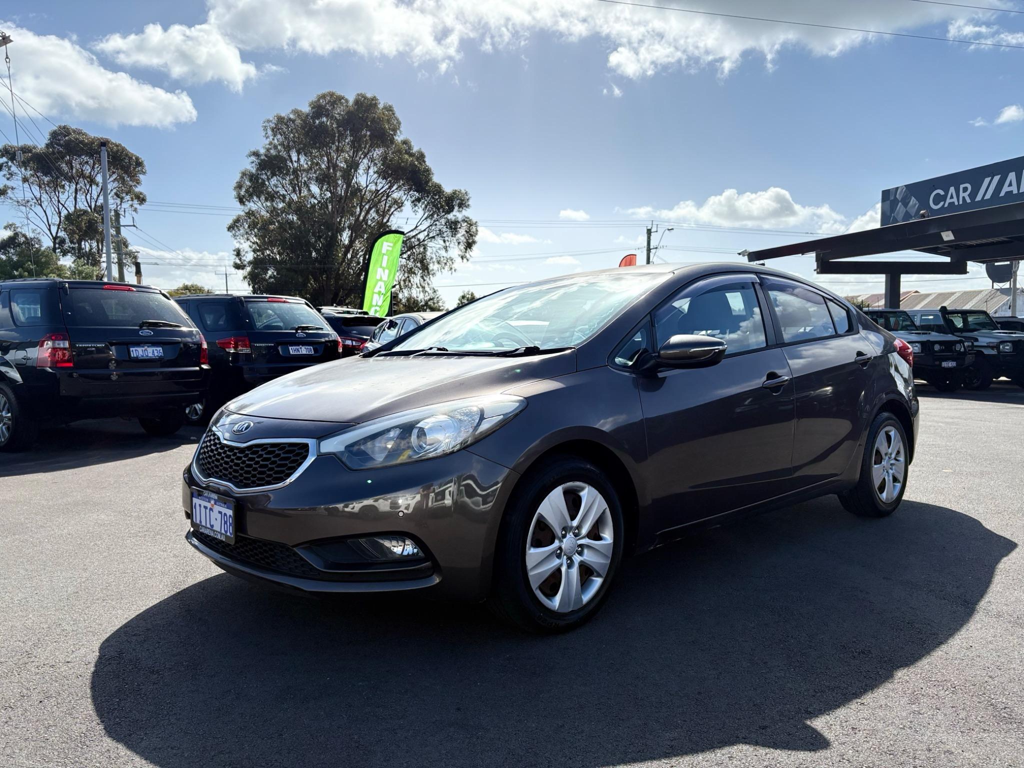 KIA CERATO