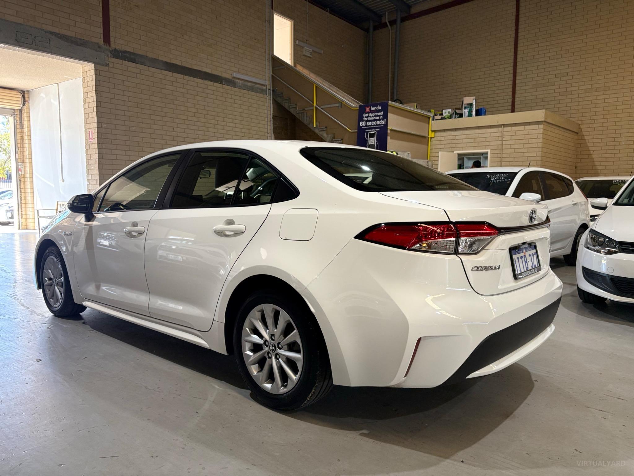 TOYOTA COROLLA