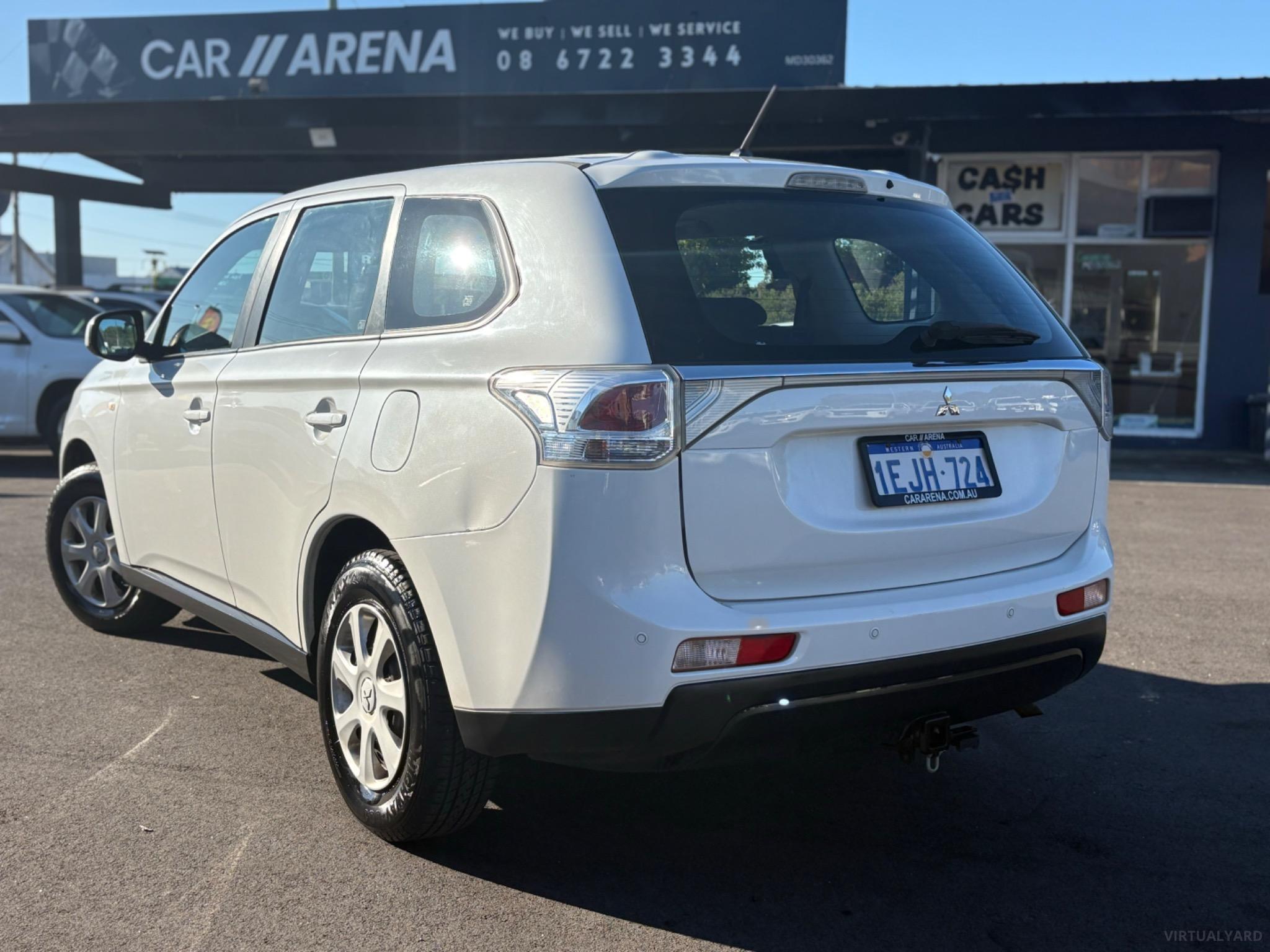 MITSUBISHI OUTLANDER