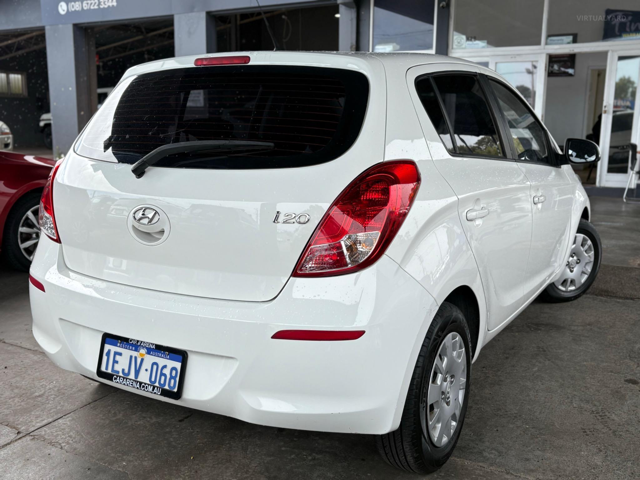 HYUNDAI i20