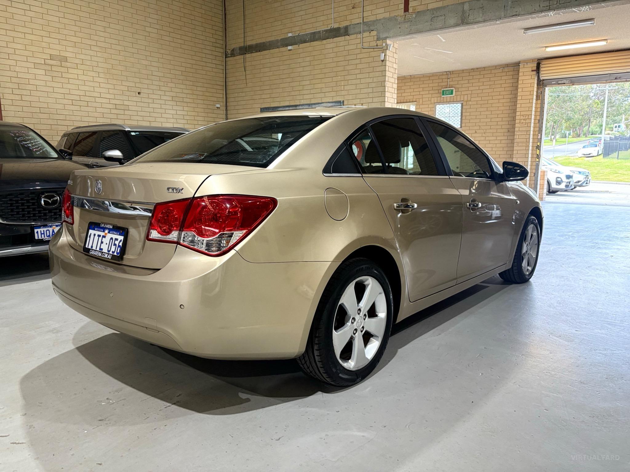 HOLDEN CRUZE