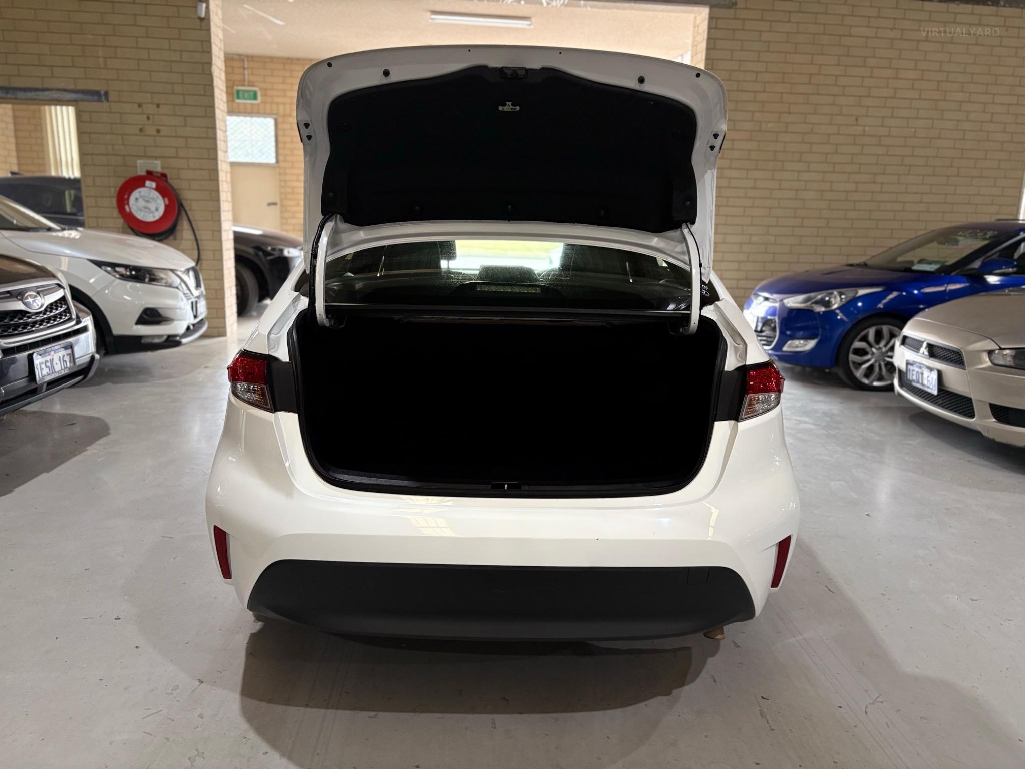 TOYOTA COROLLA