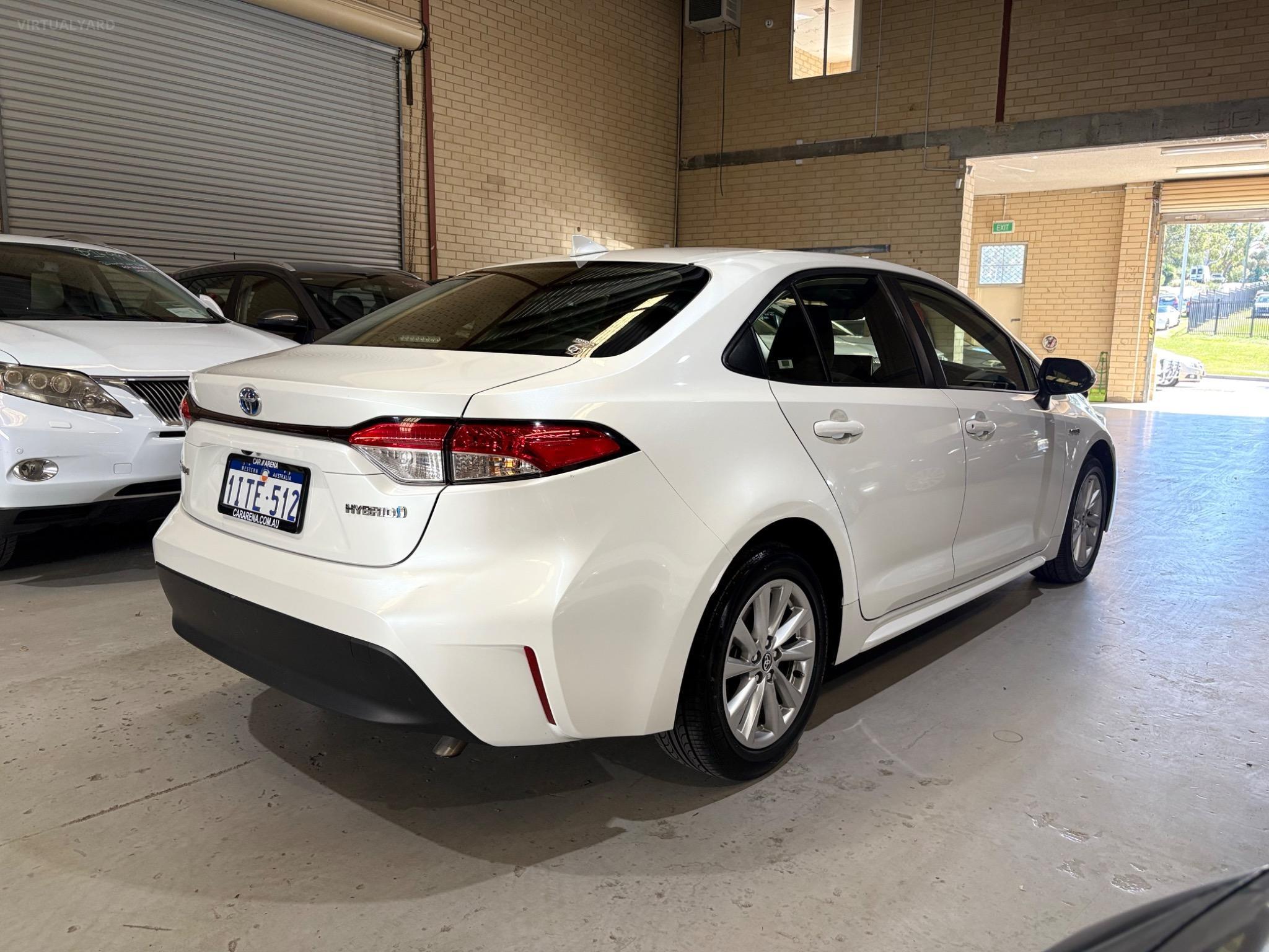 TOYOTA COROLLA