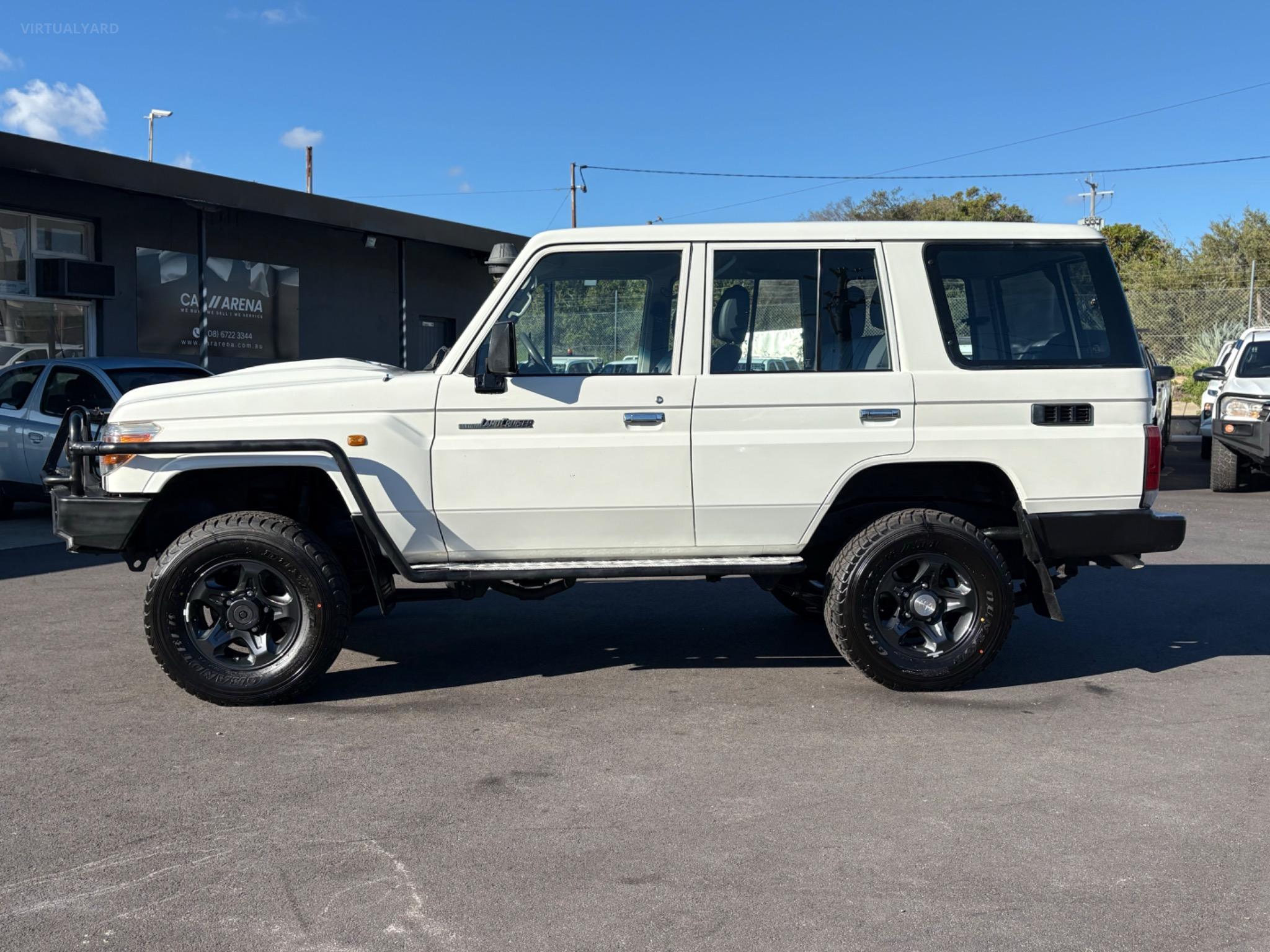 TOYOTA LANDCRUISER