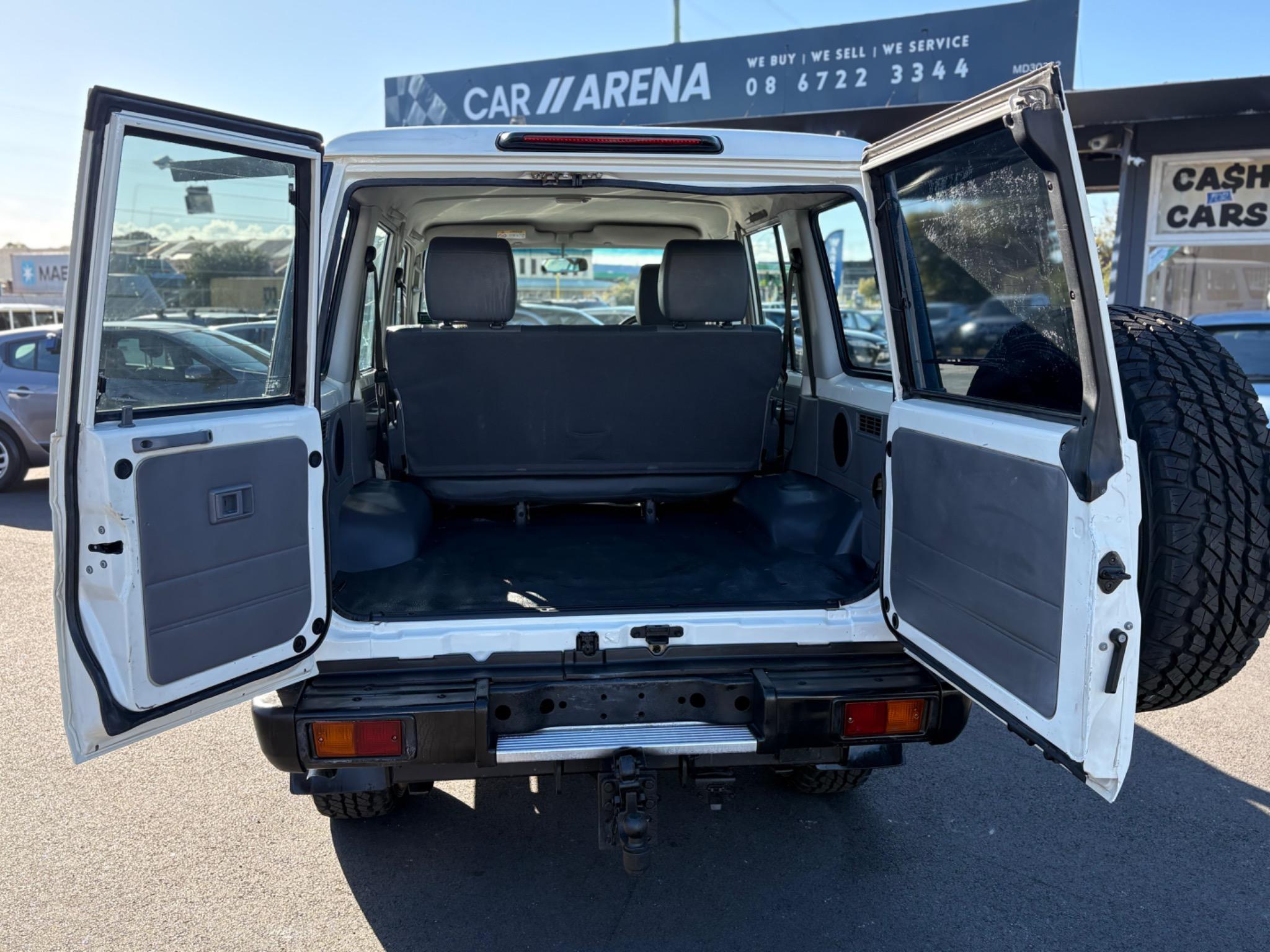 TOYOTA LANDCRUISER