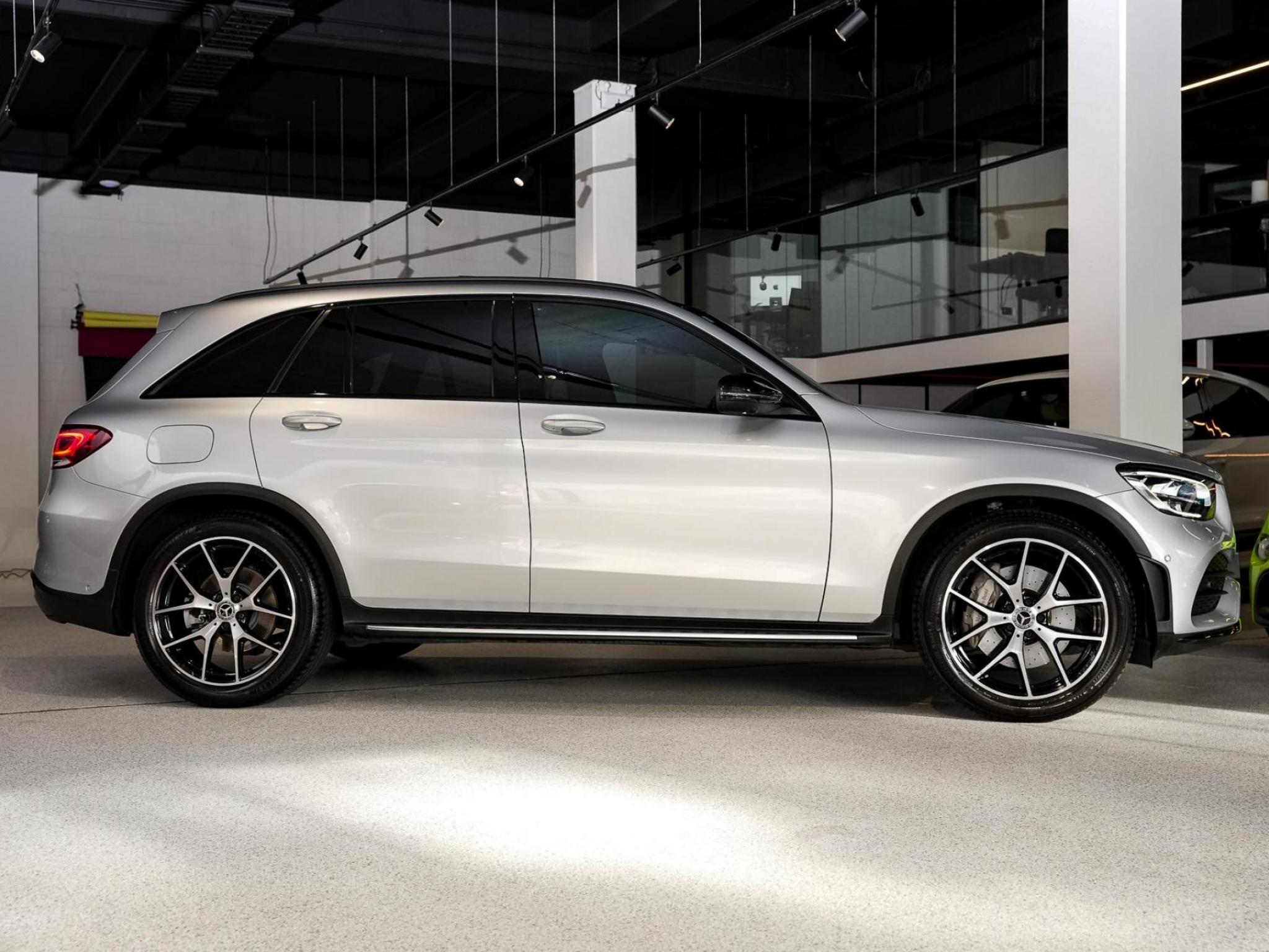 MERCEDES-BENZ GLC