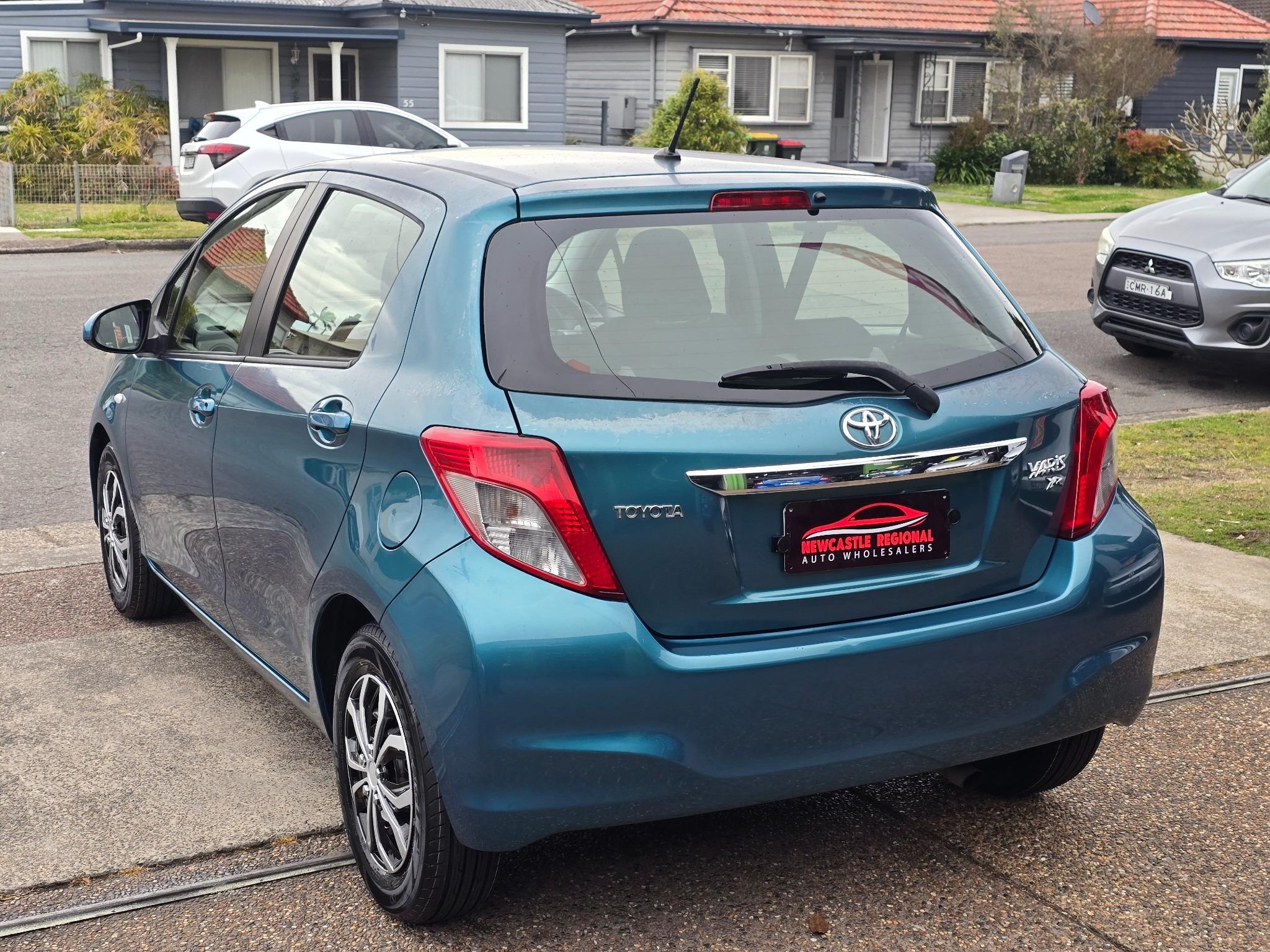 TOYOTA YARIS