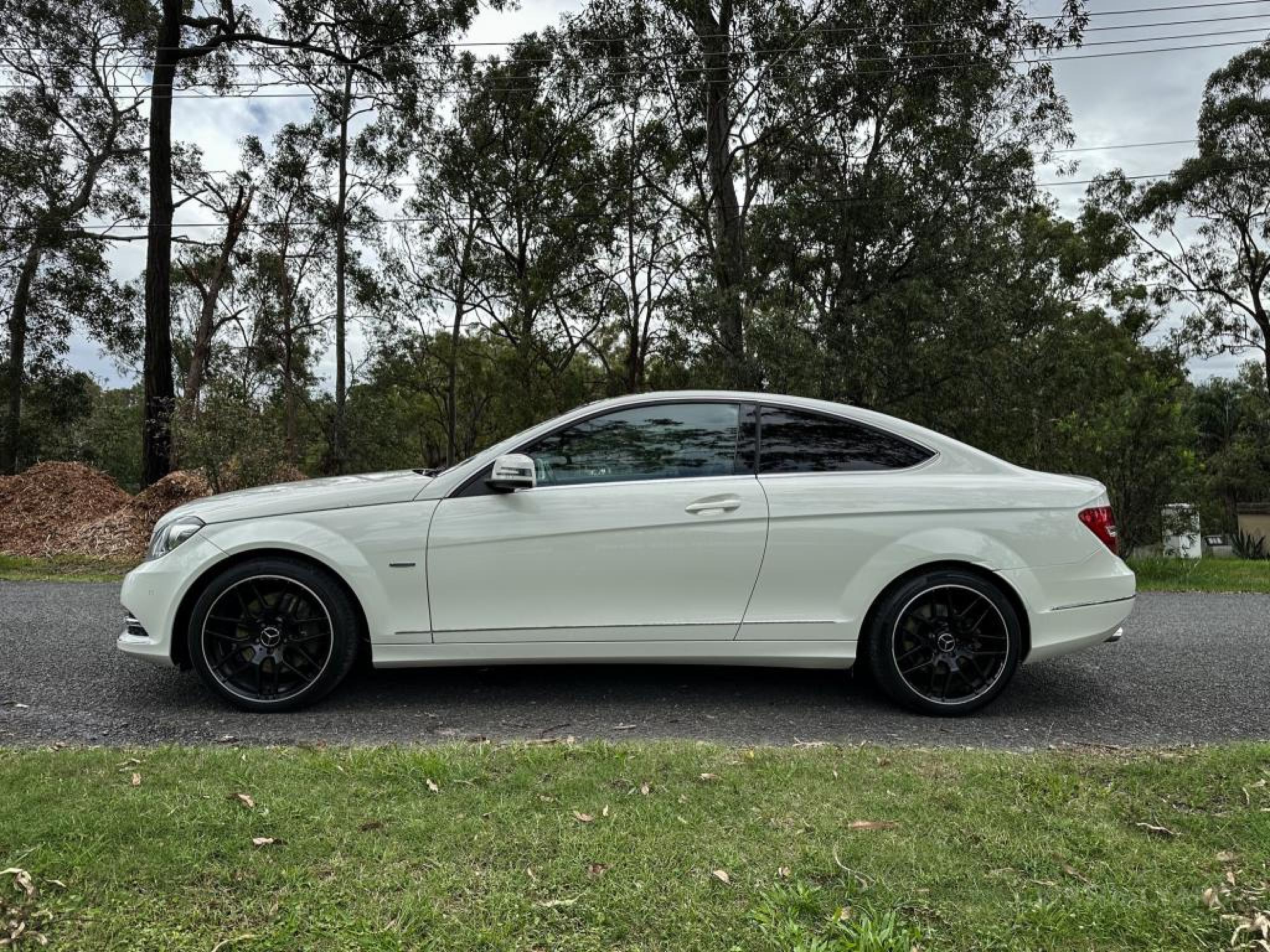 MERCEDES-BENZ C350