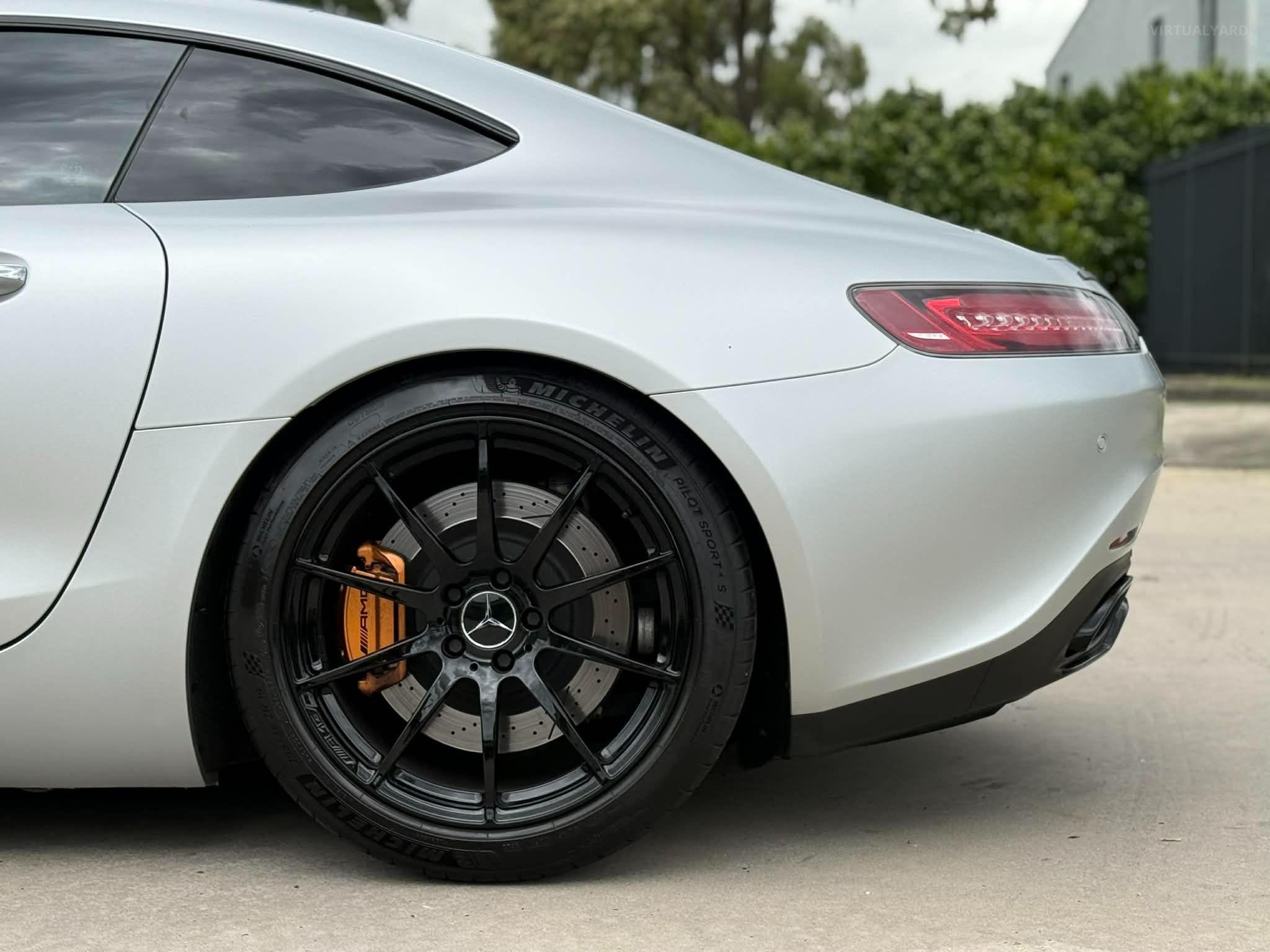 MERCEDES-BENZ AMG GT