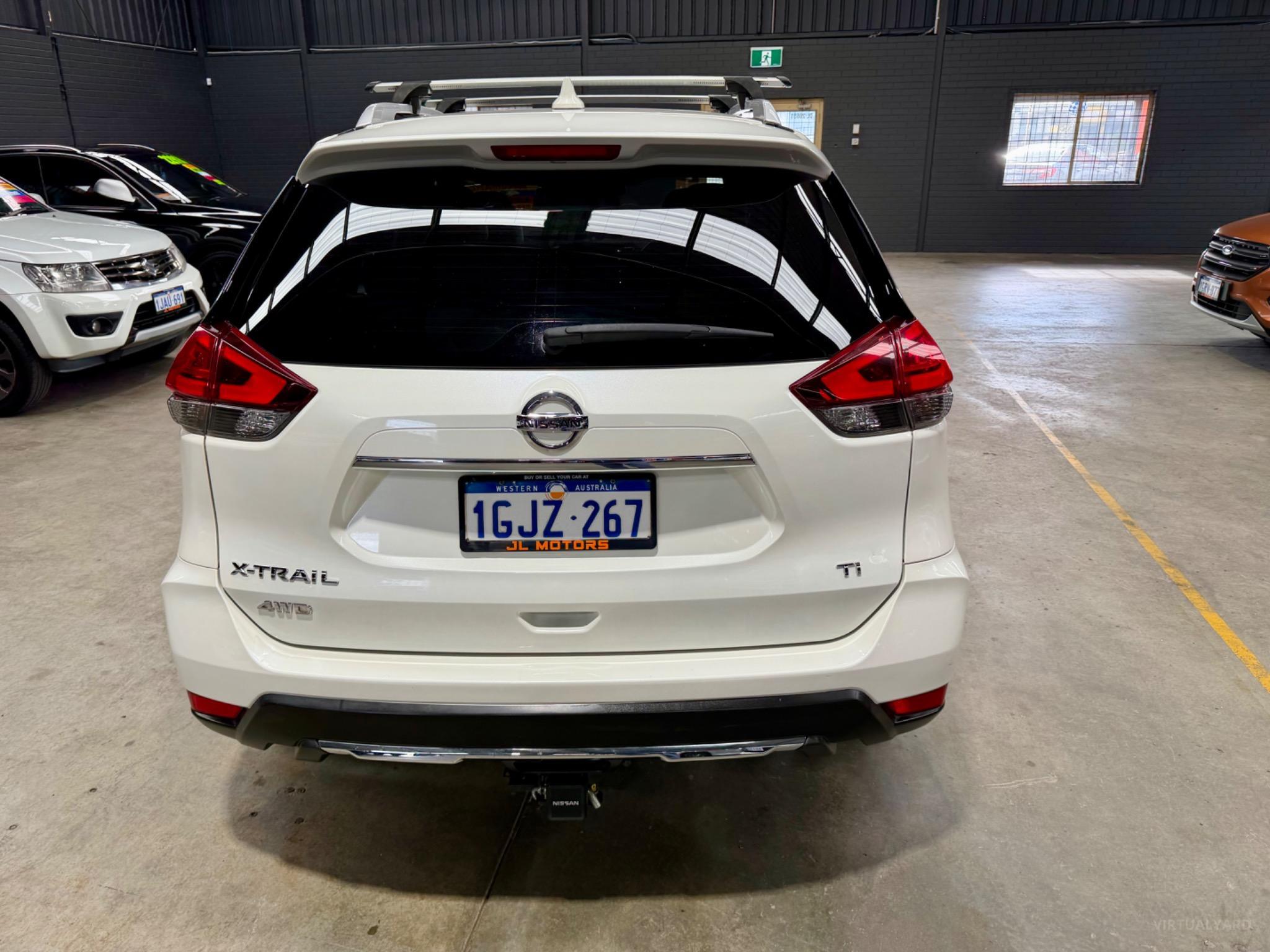 Nissan X-TRAIL