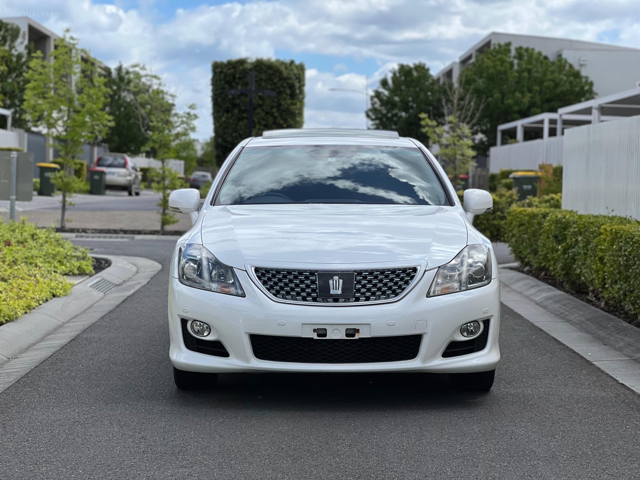 TOYOTA CROWN ATHLETE