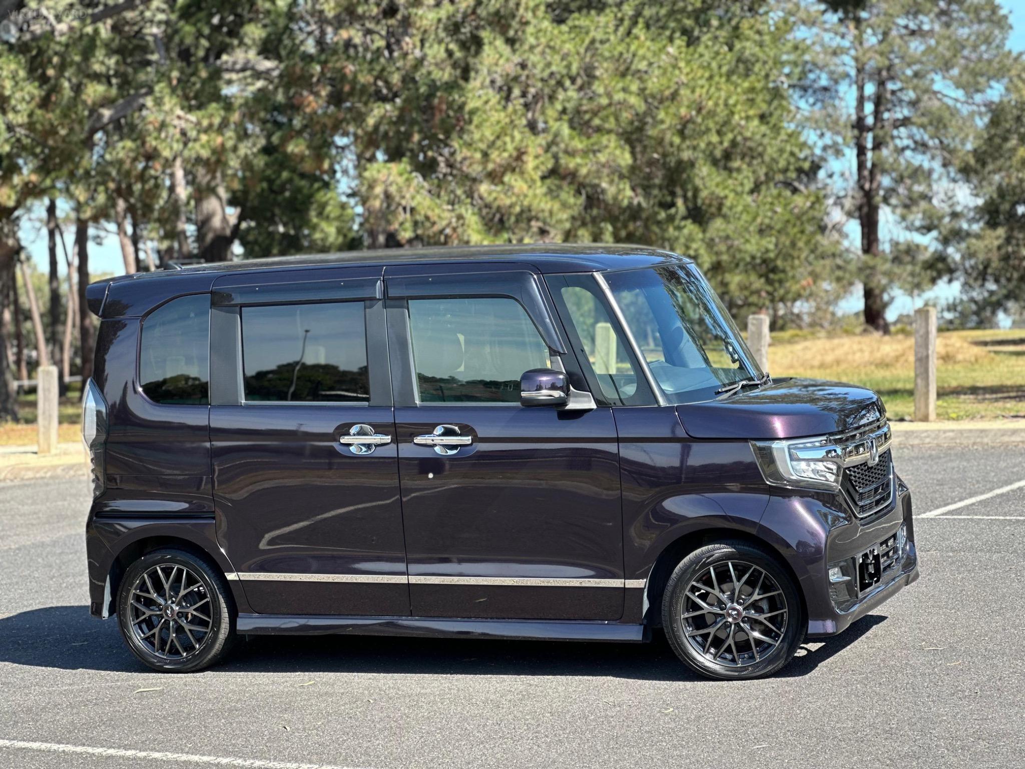 HONDA N-BOX