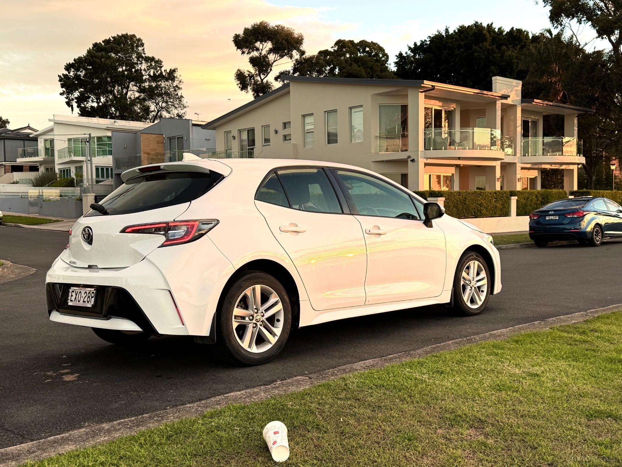 TOYOTA COROLLA