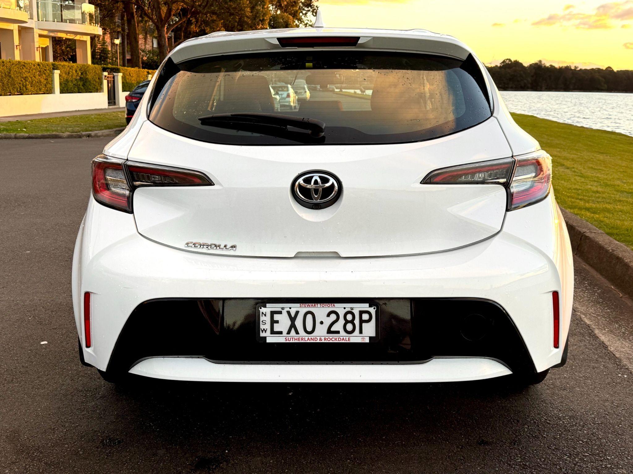 TOYOTA COROLLA